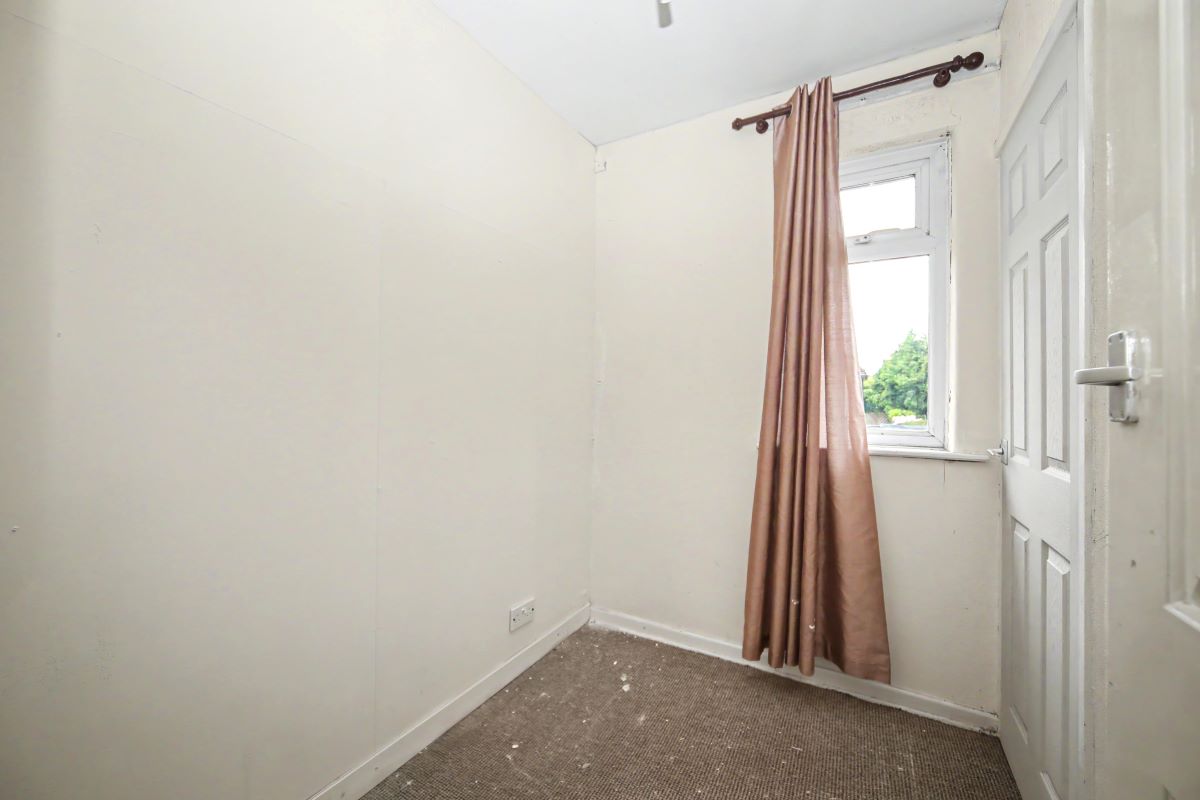 Image 10 of 19