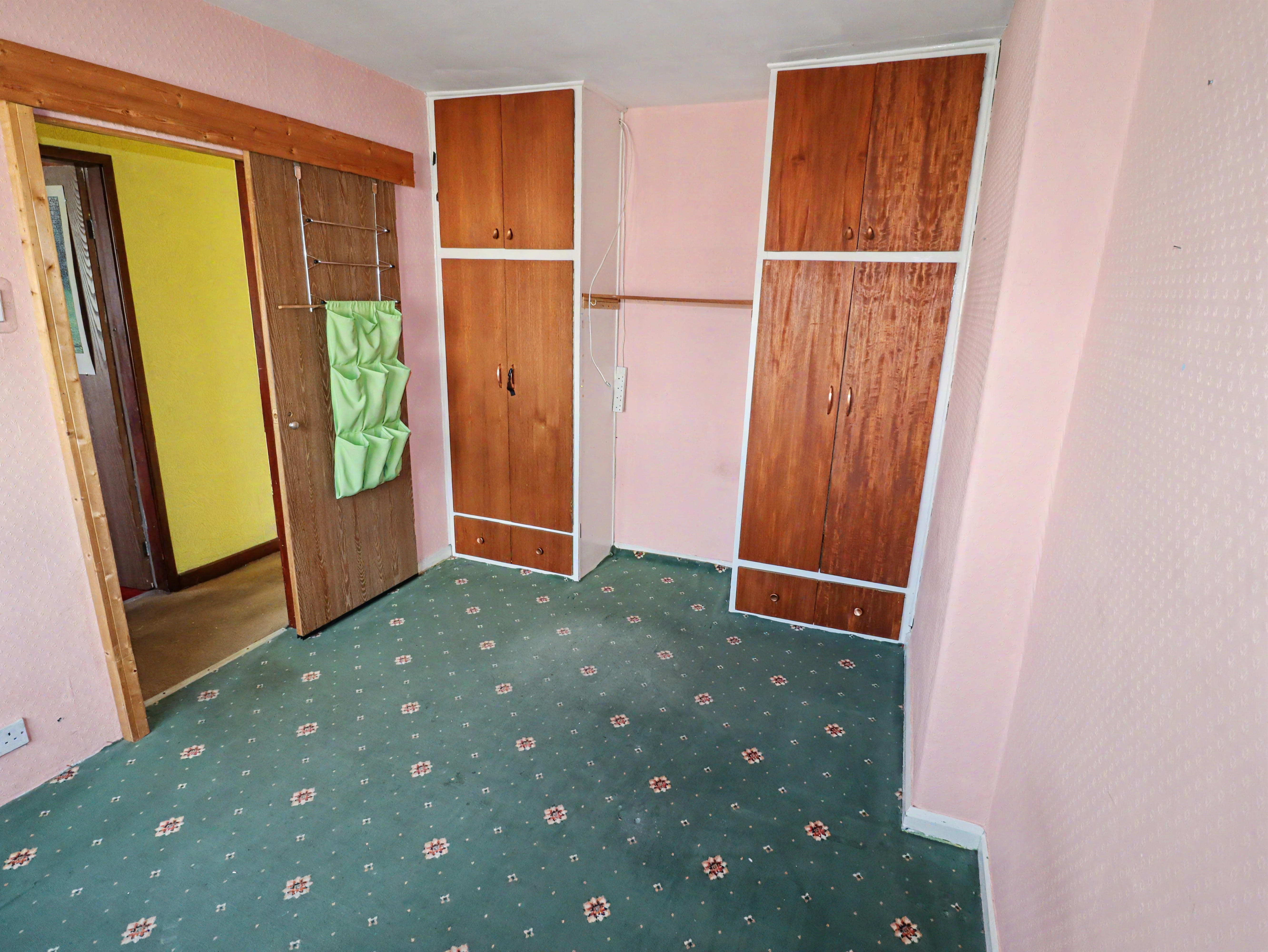 Image 10 of 19
