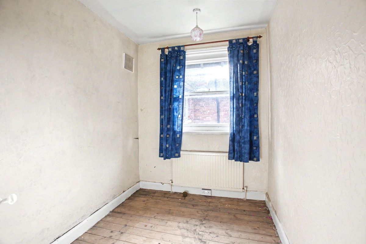 Image 14 of 21