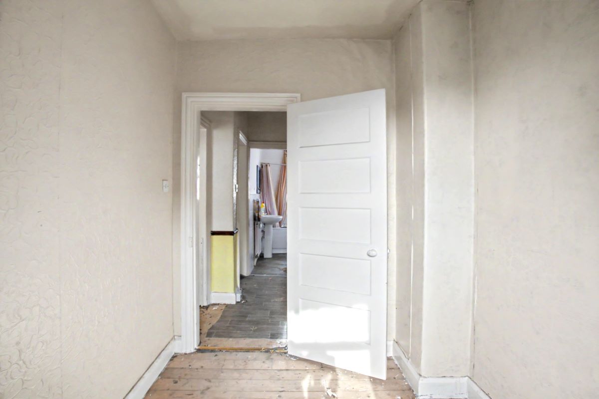 Image 15 of 21