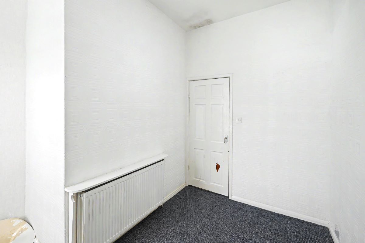 Image 11 of 14