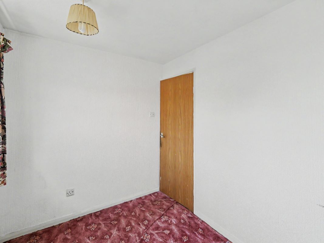 Image 11 of 18
