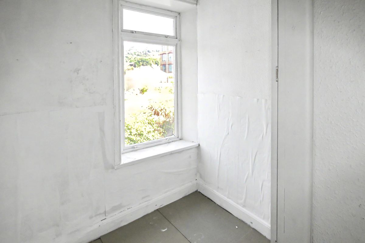 Image 10 of 15