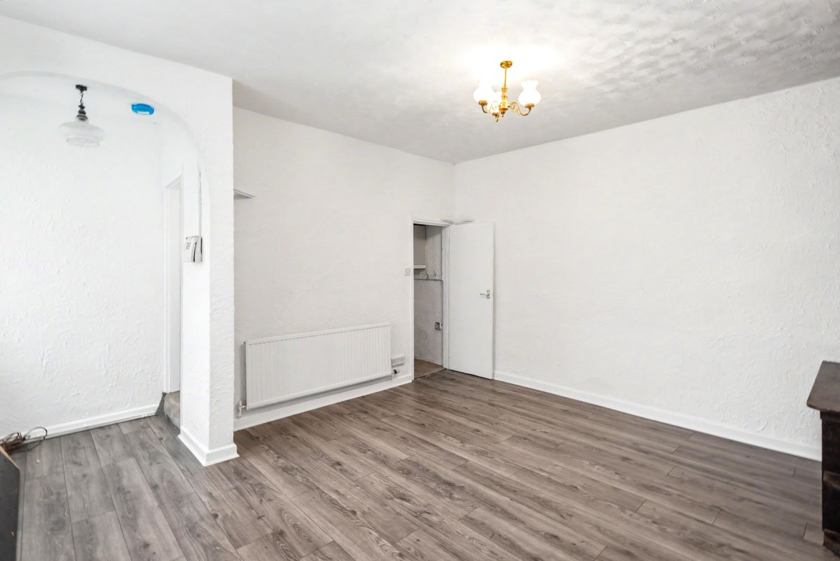 Image 4 of 13