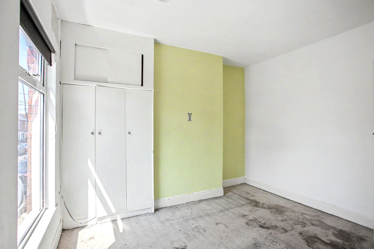 Image 11 of 20