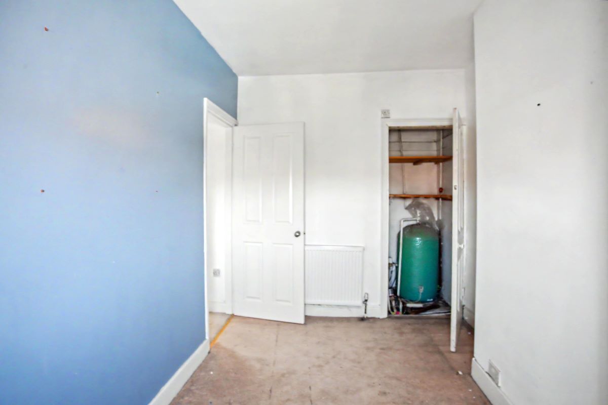 Image 14 of 20