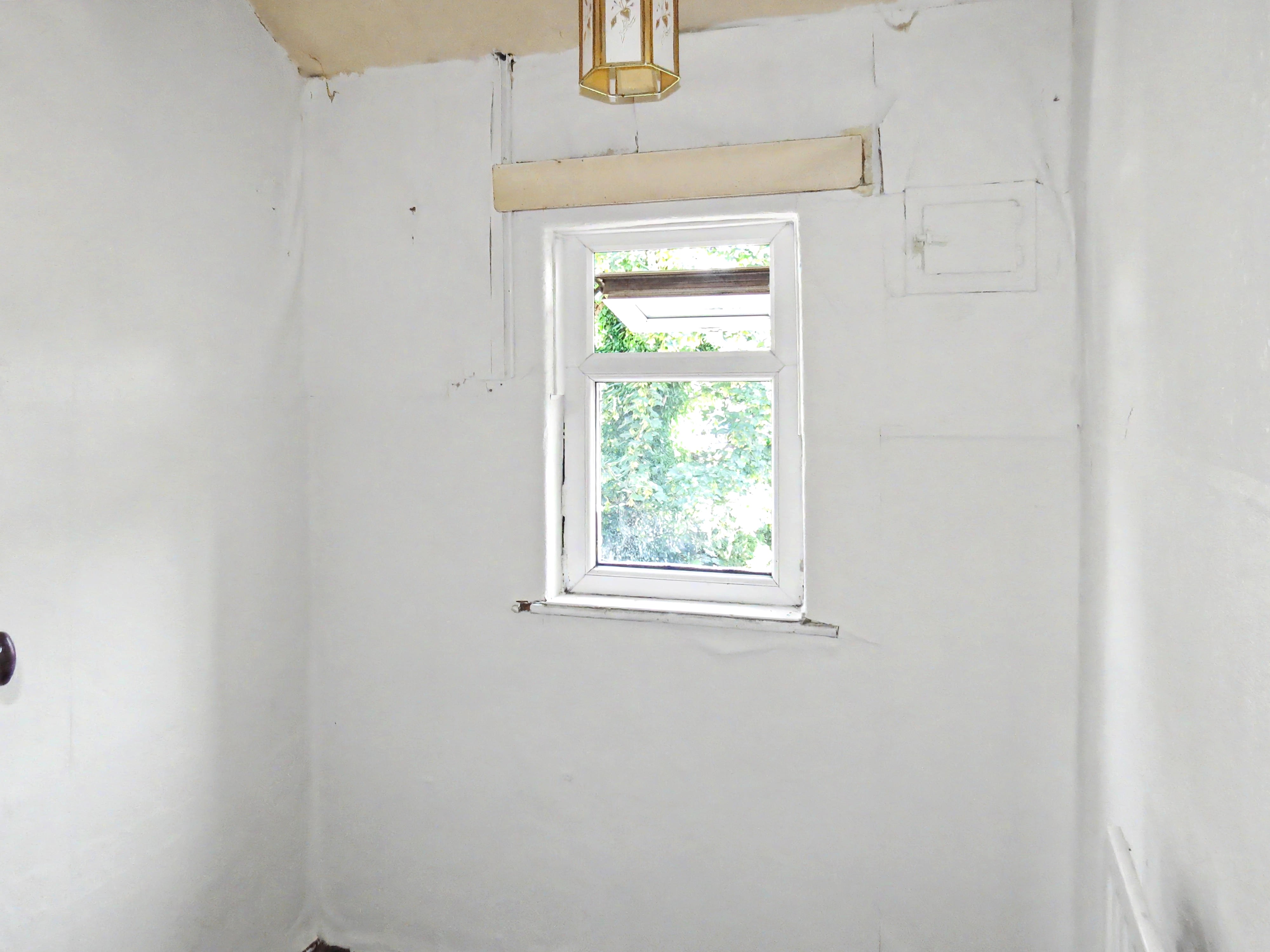 Image 12 of 16