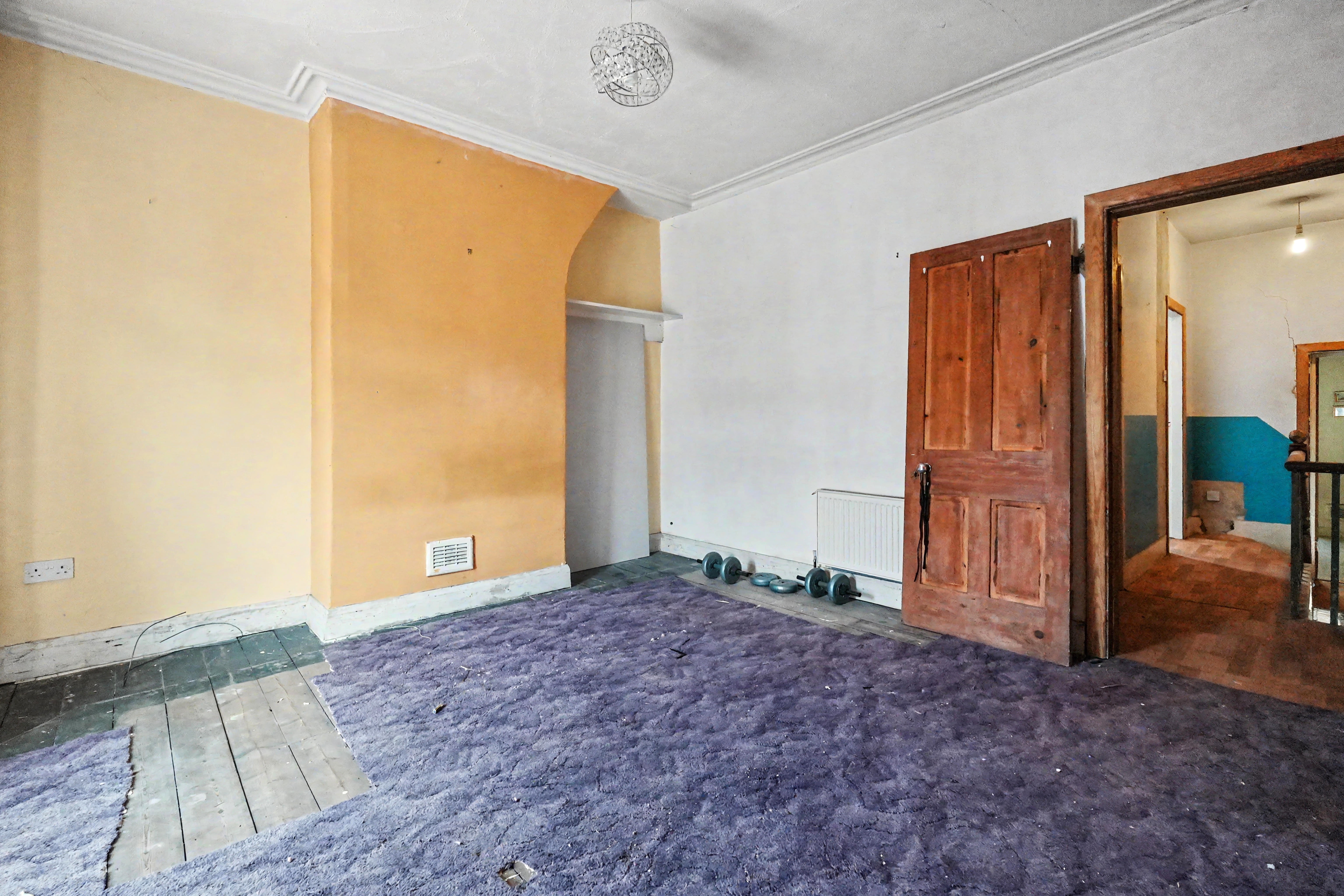 Image 11 of 18