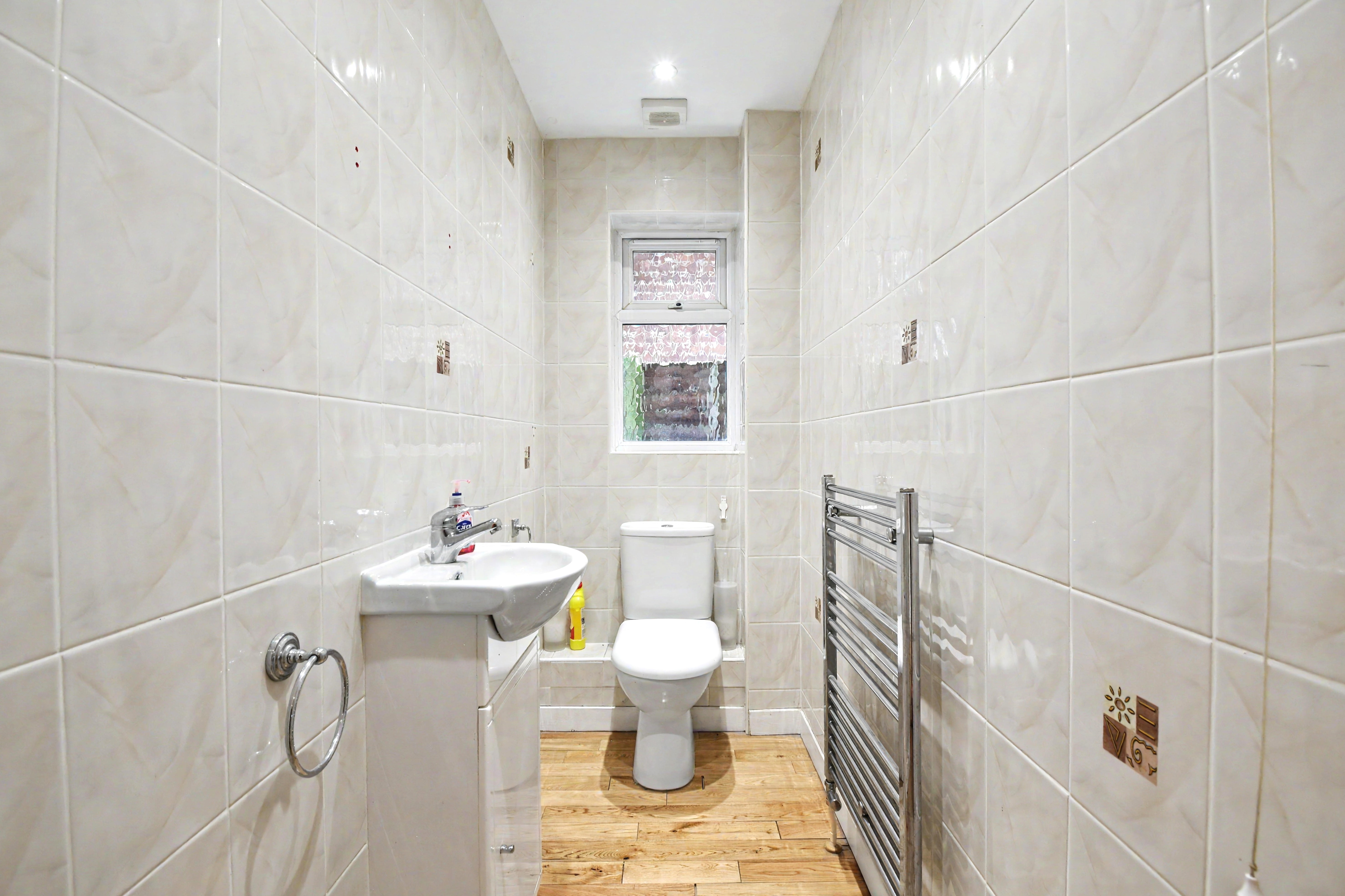 Image 19 of 23