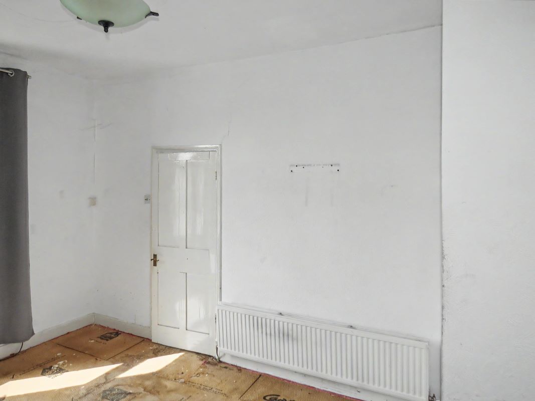 Image 10 of 19