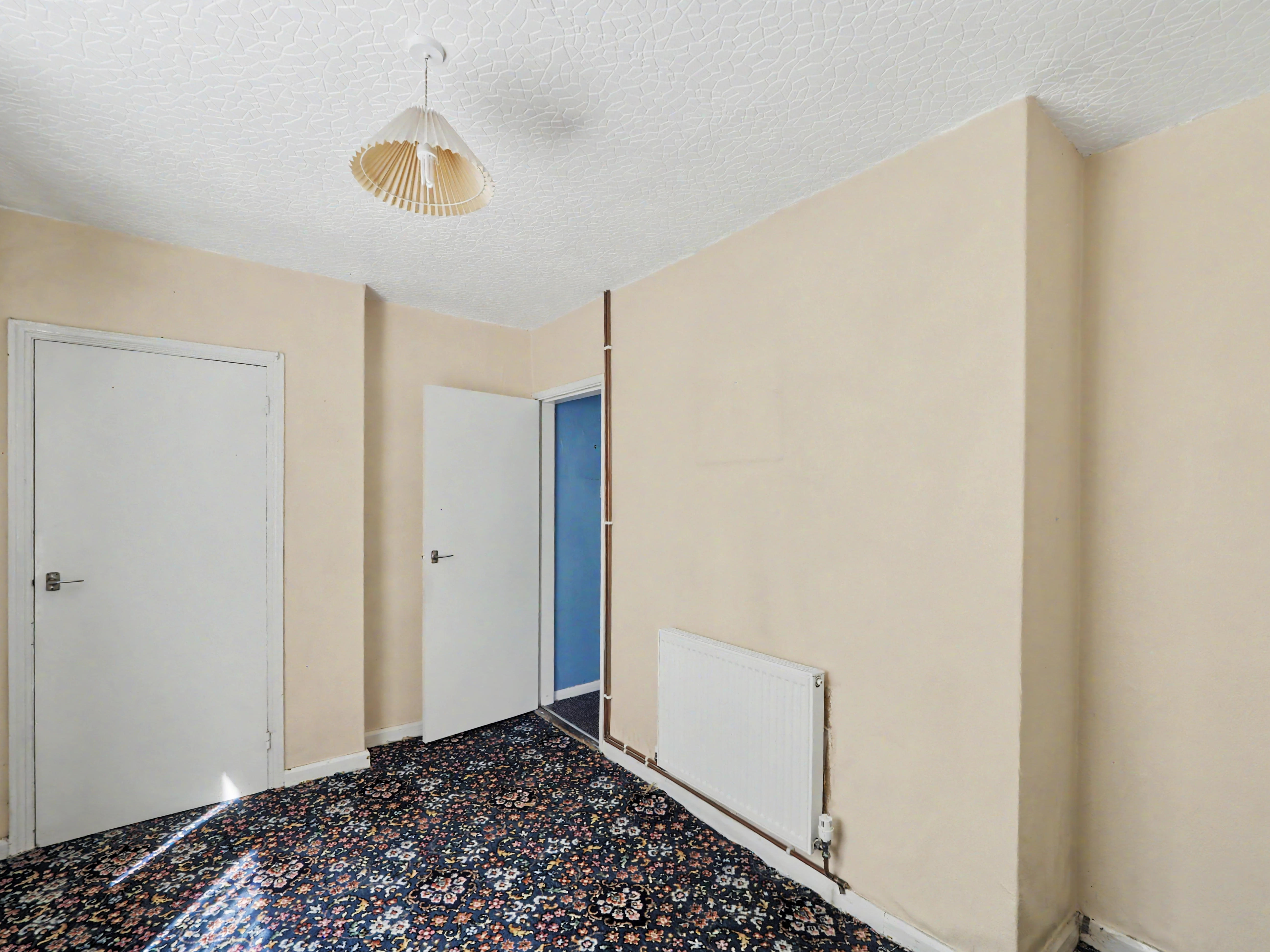 Image 7 of 20