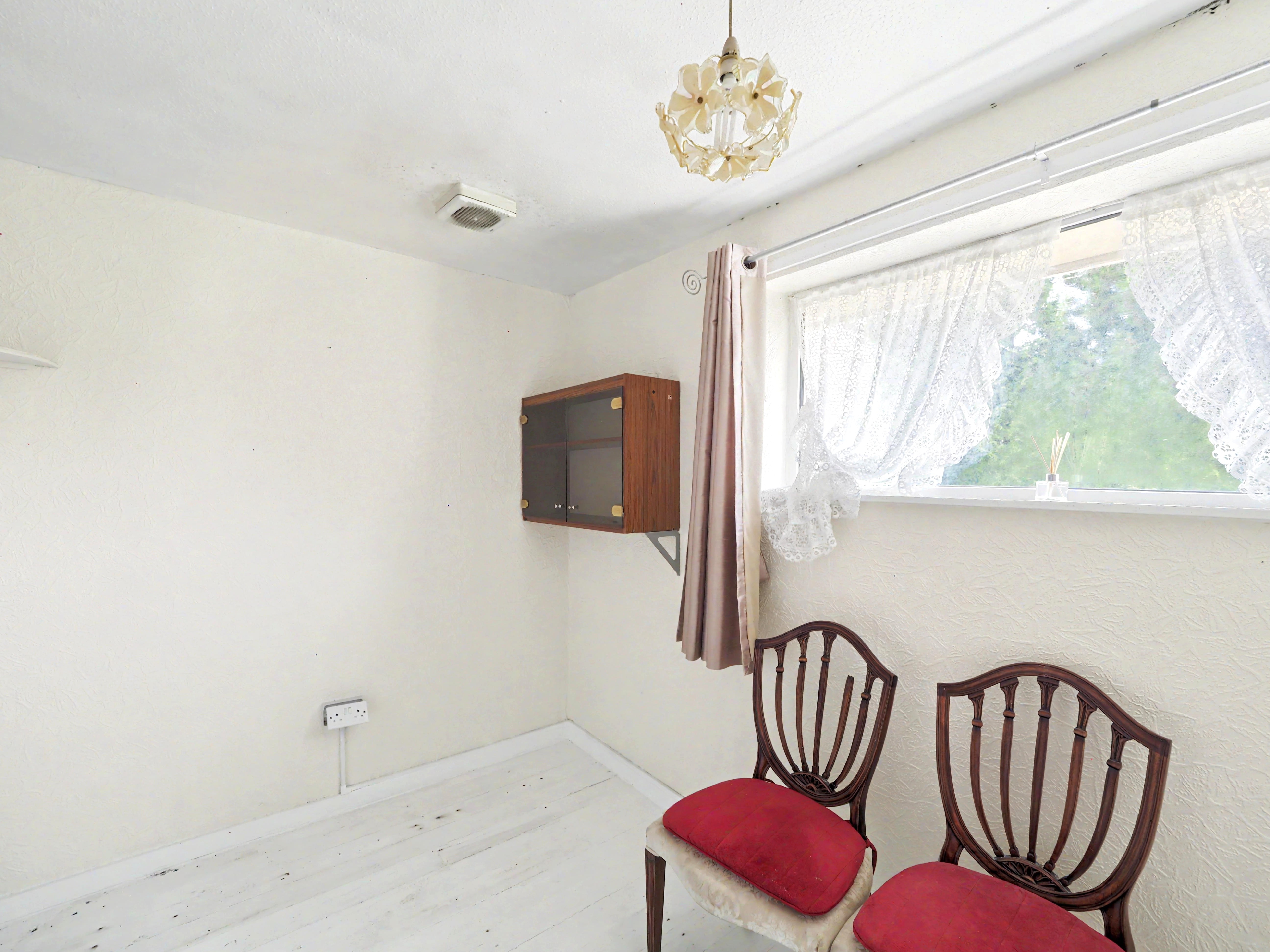 Image 11 of 21