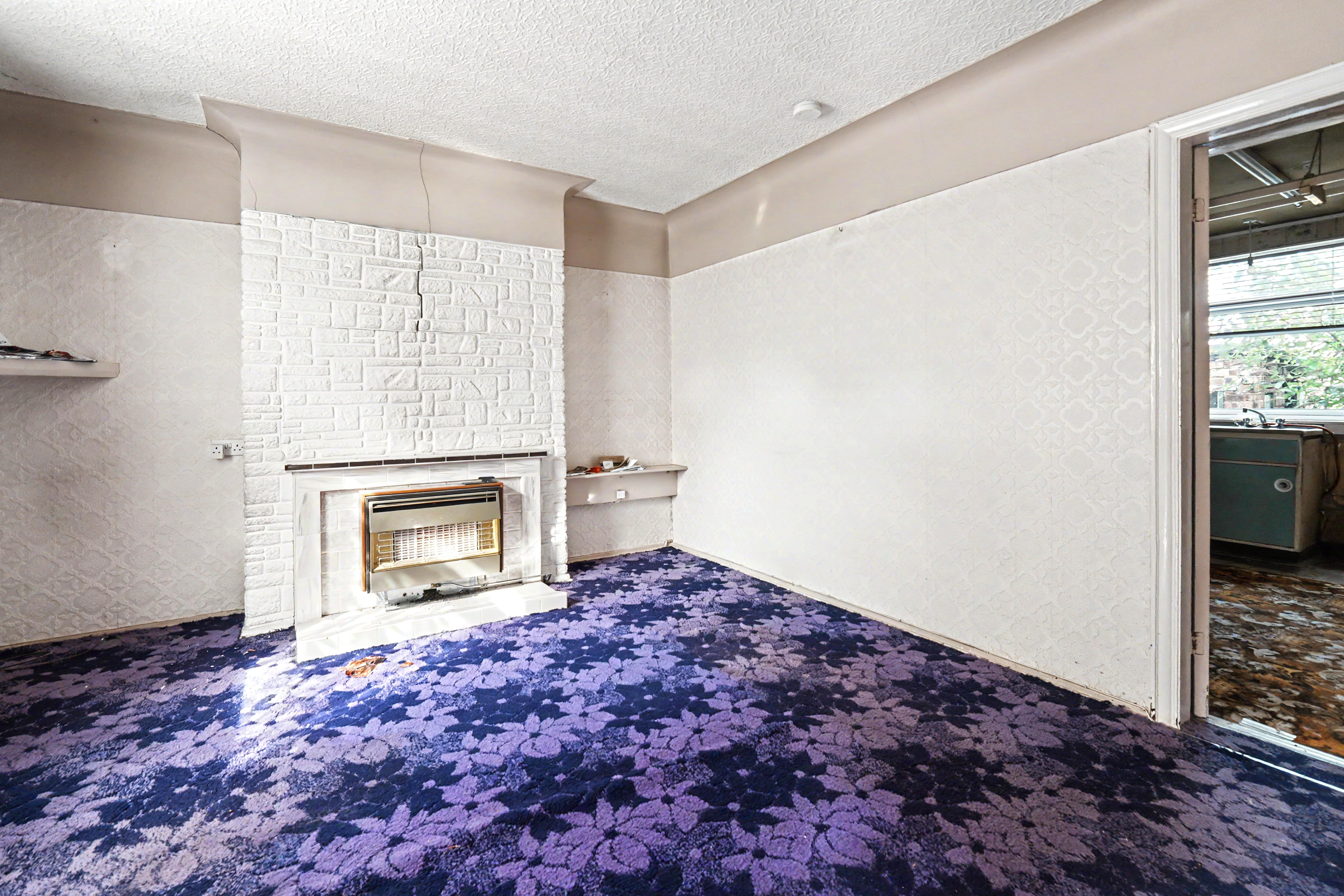 Image 4 of 20