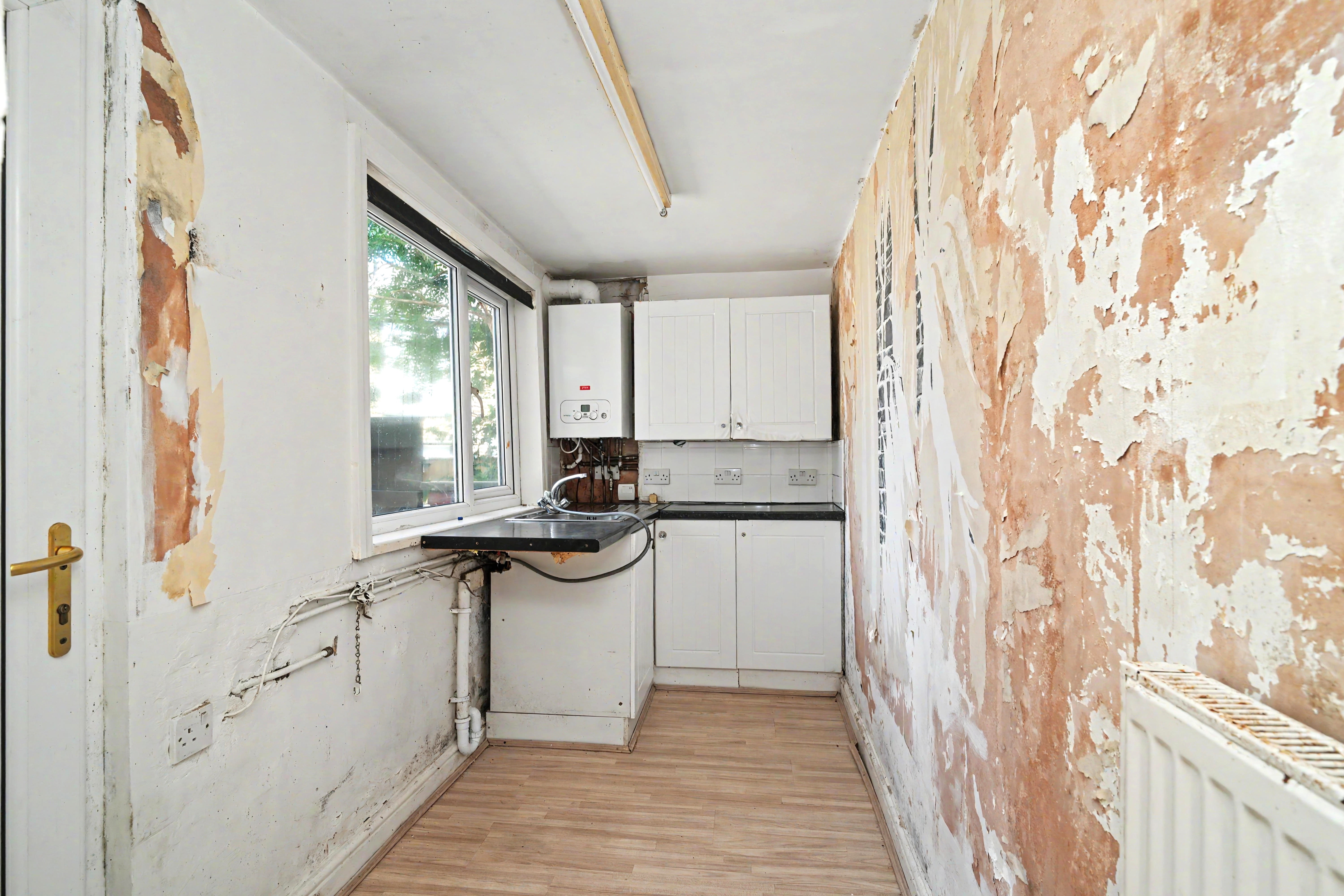 Image 7 of 17
