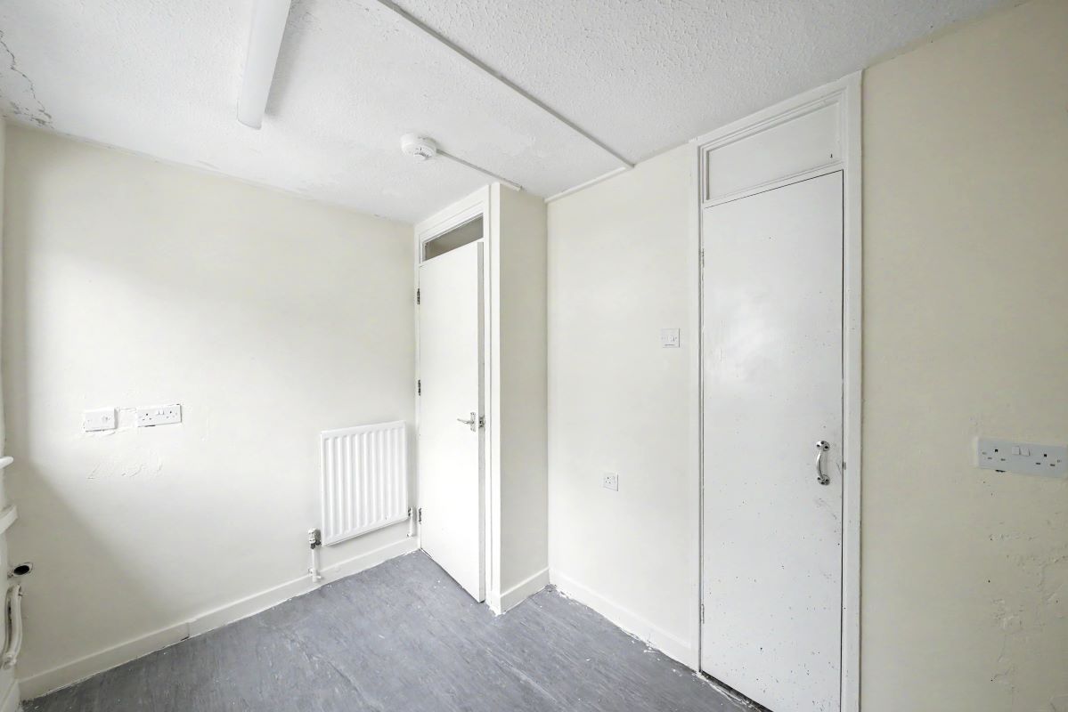 Image 12 of 16