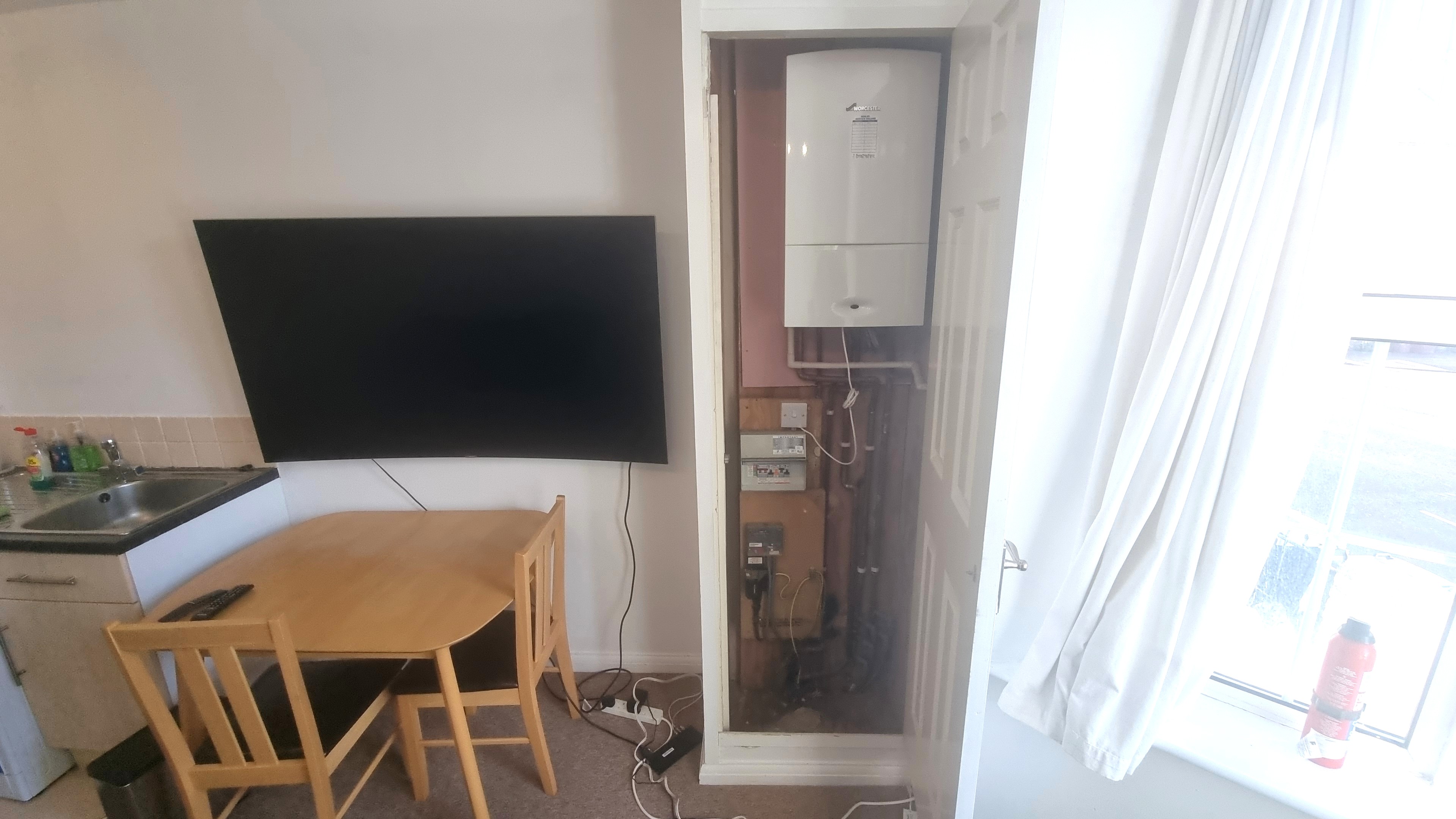 Image 4 of 7