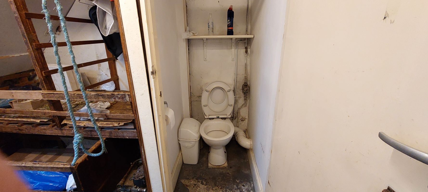 Image 7 of 7