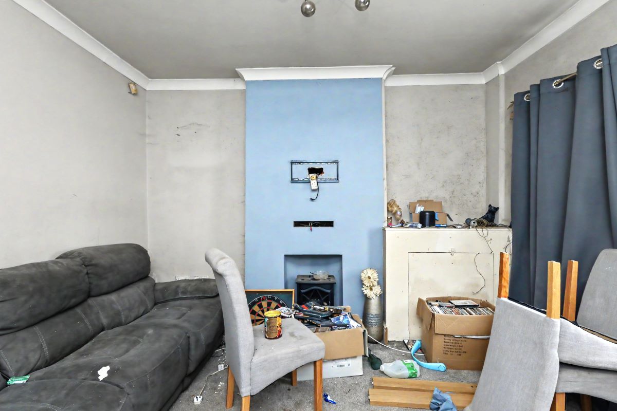 Image 3 of 15