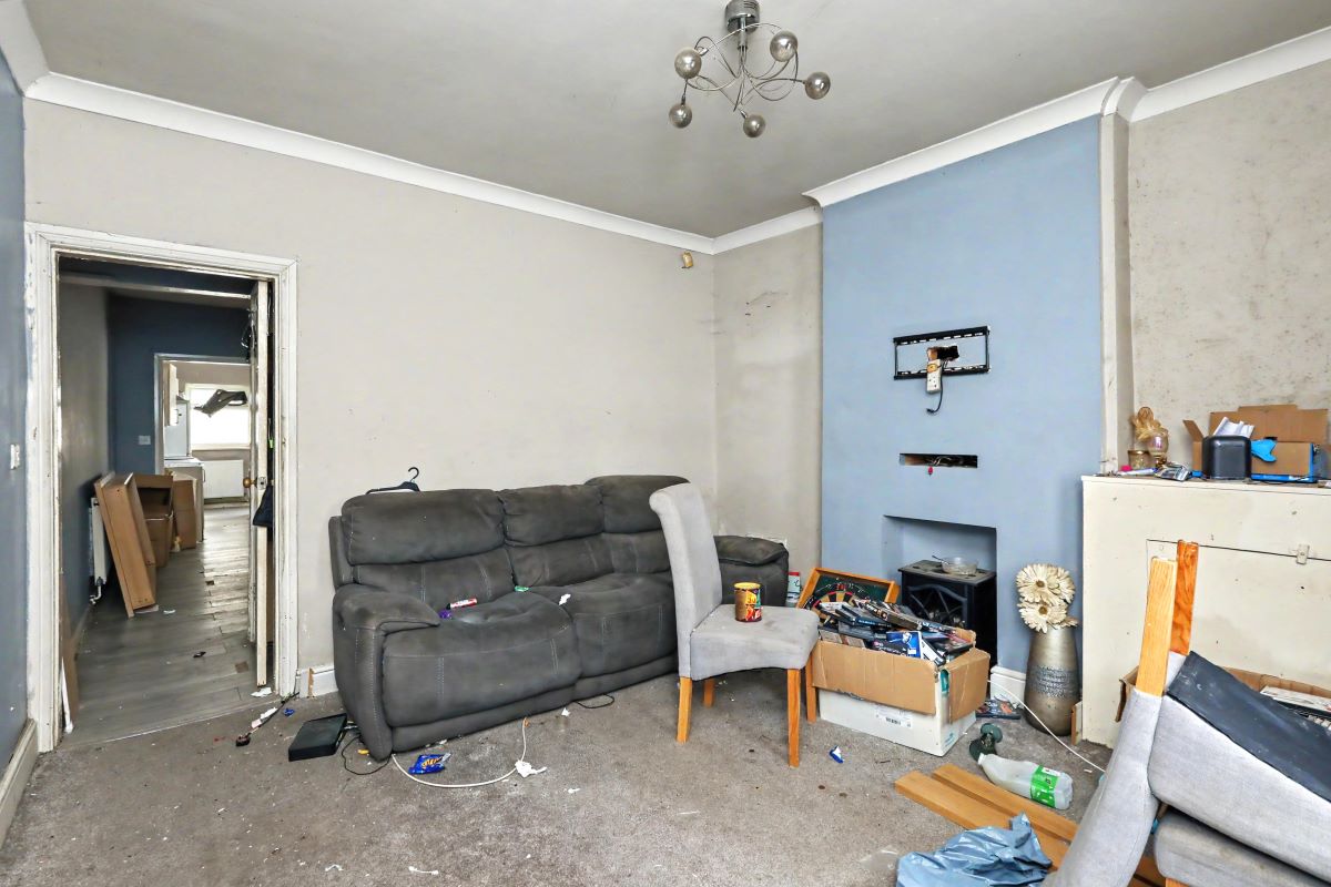 Image 4 of 15