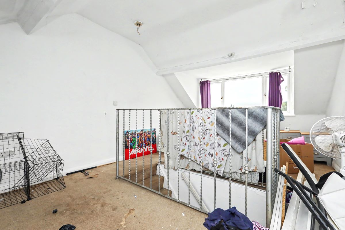 Image 11 of 15