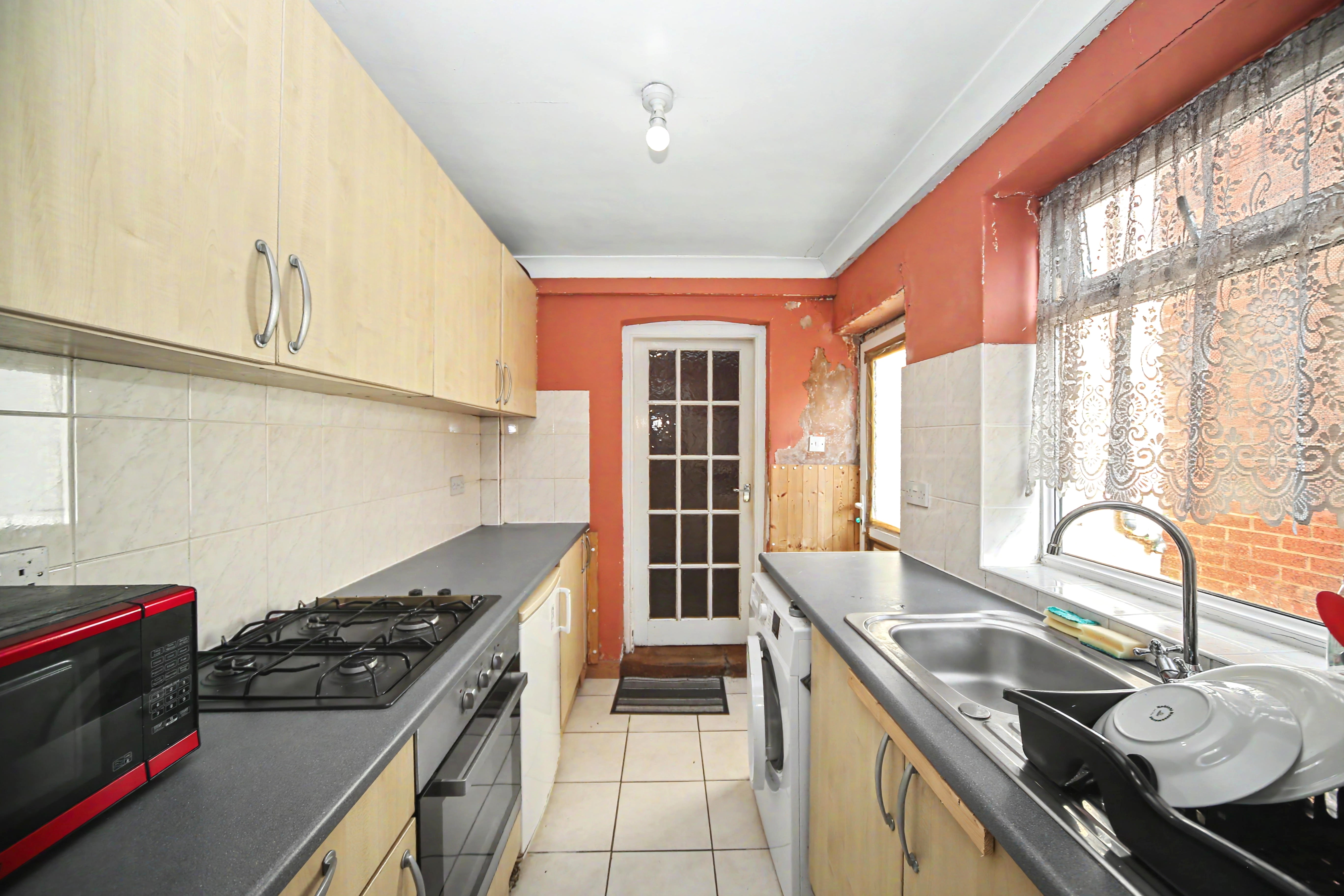 Image 7 of 20