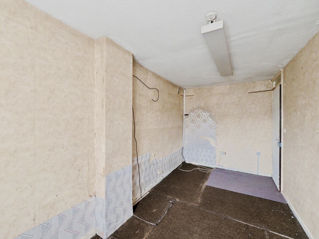Image 11 of 21
