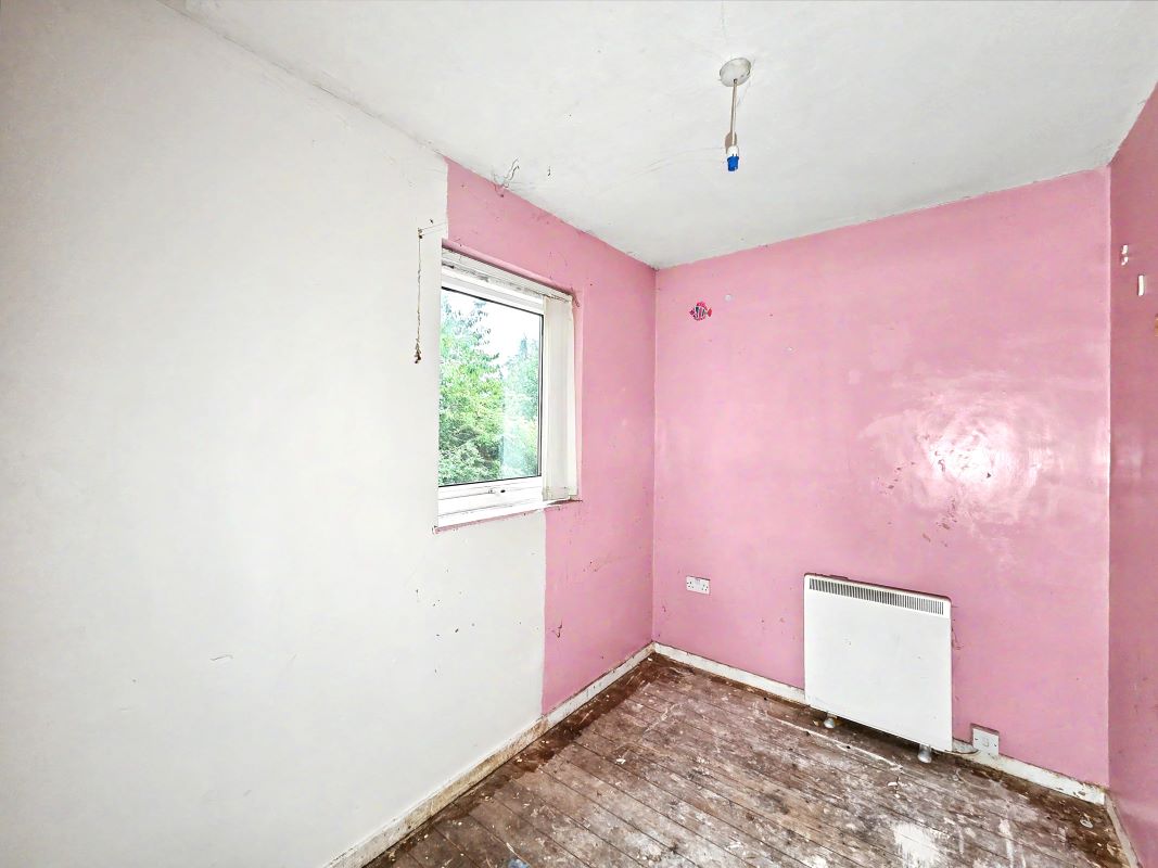 Image 14 of 18