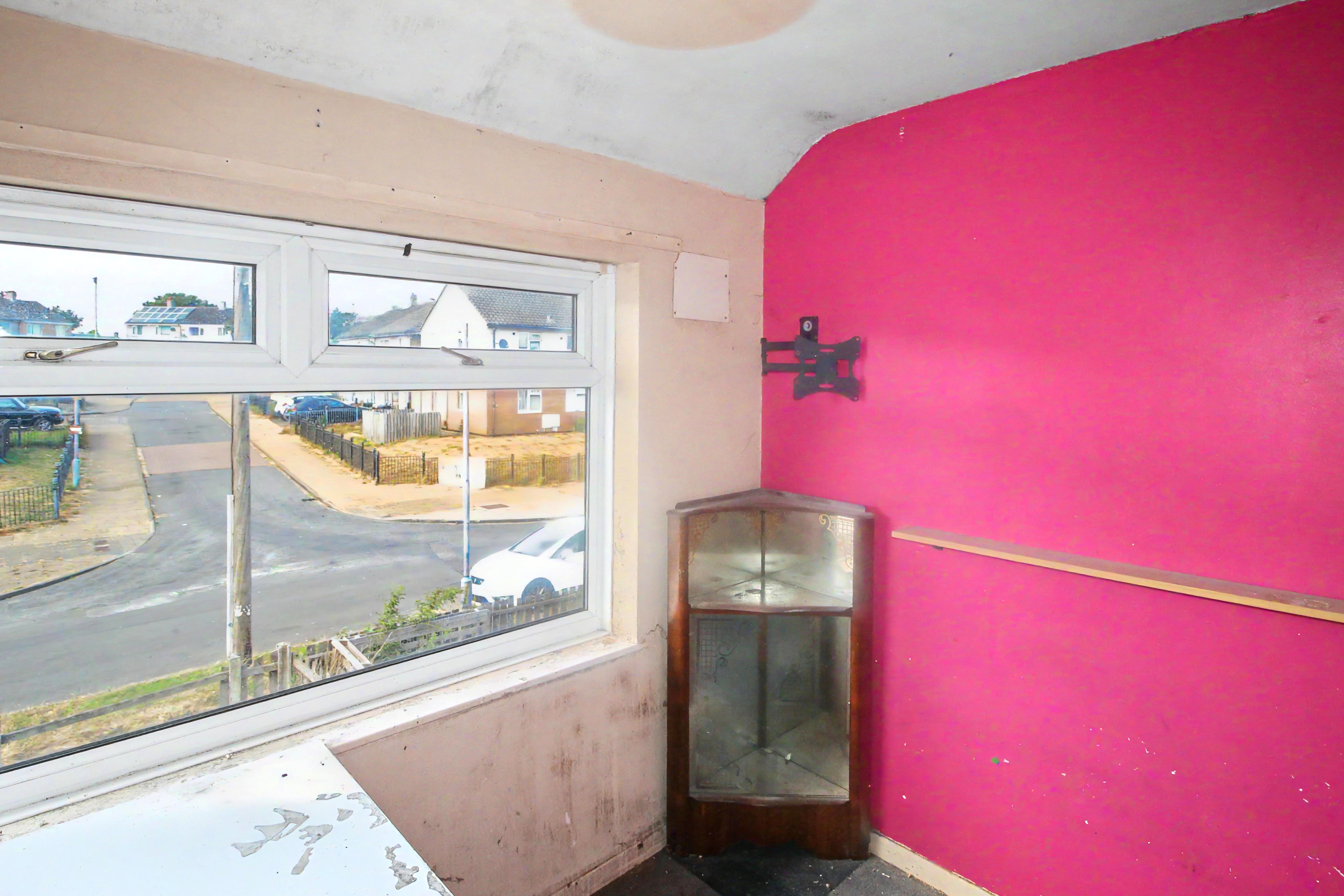 Image 11 of 18