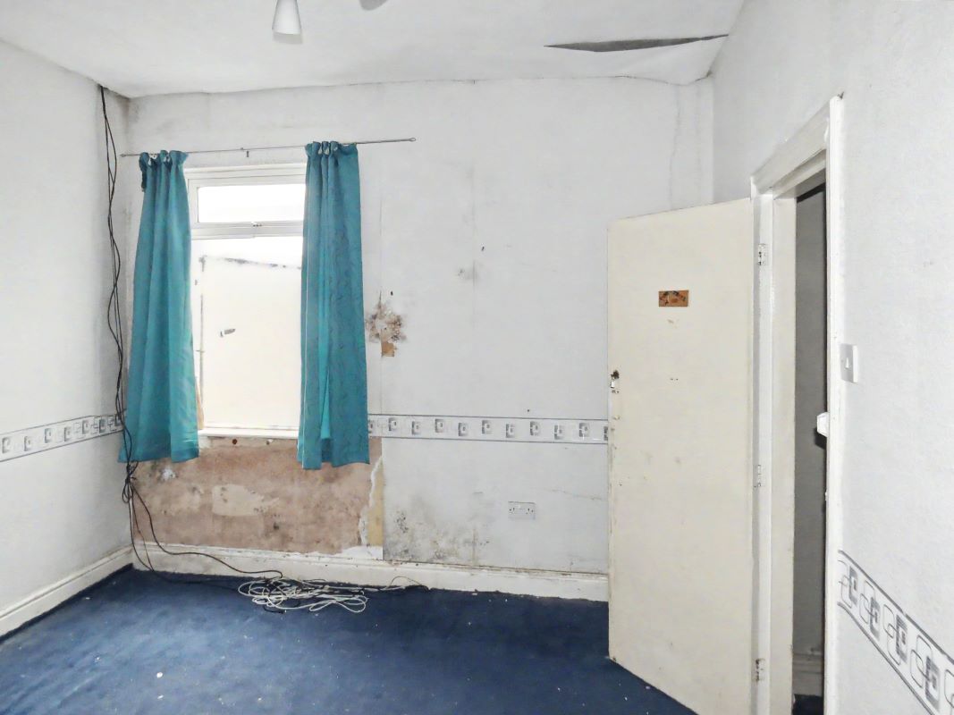 Image 12 of 24