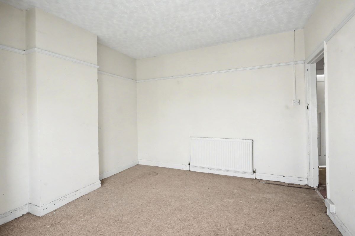 Image 11 of 19