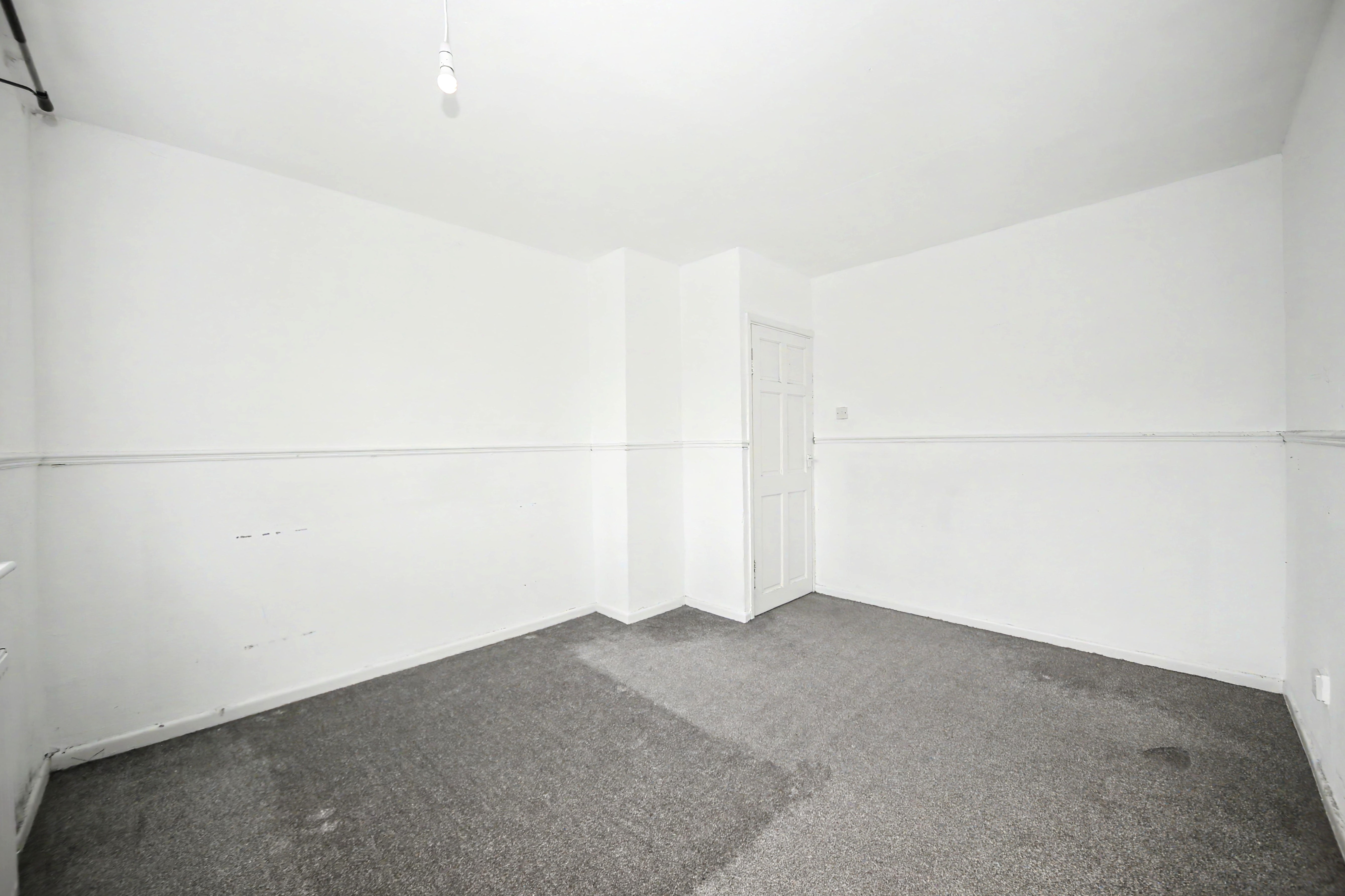 Image 7 of 20
