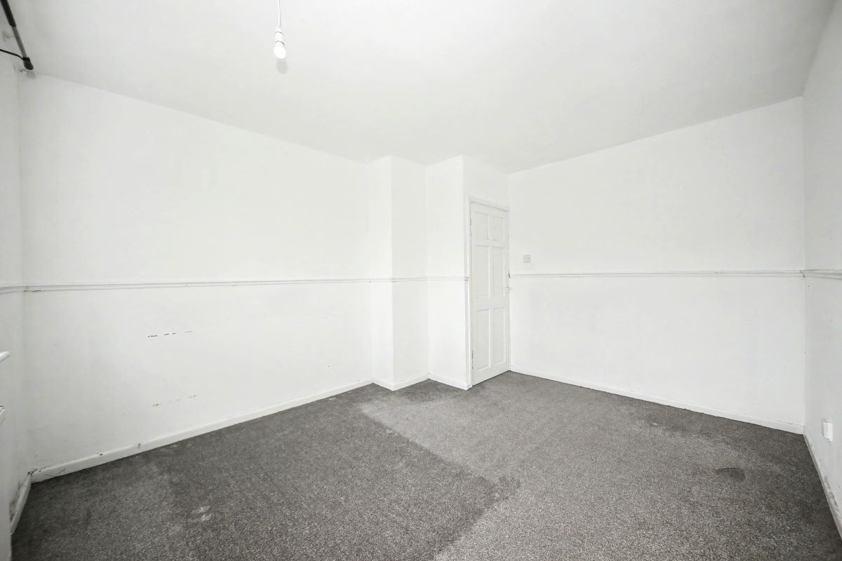 Image 7 of 20