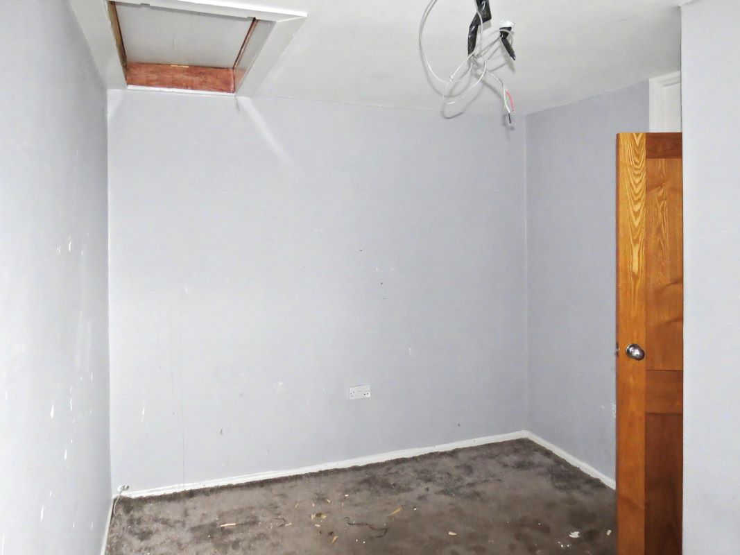 Image 9 of 17