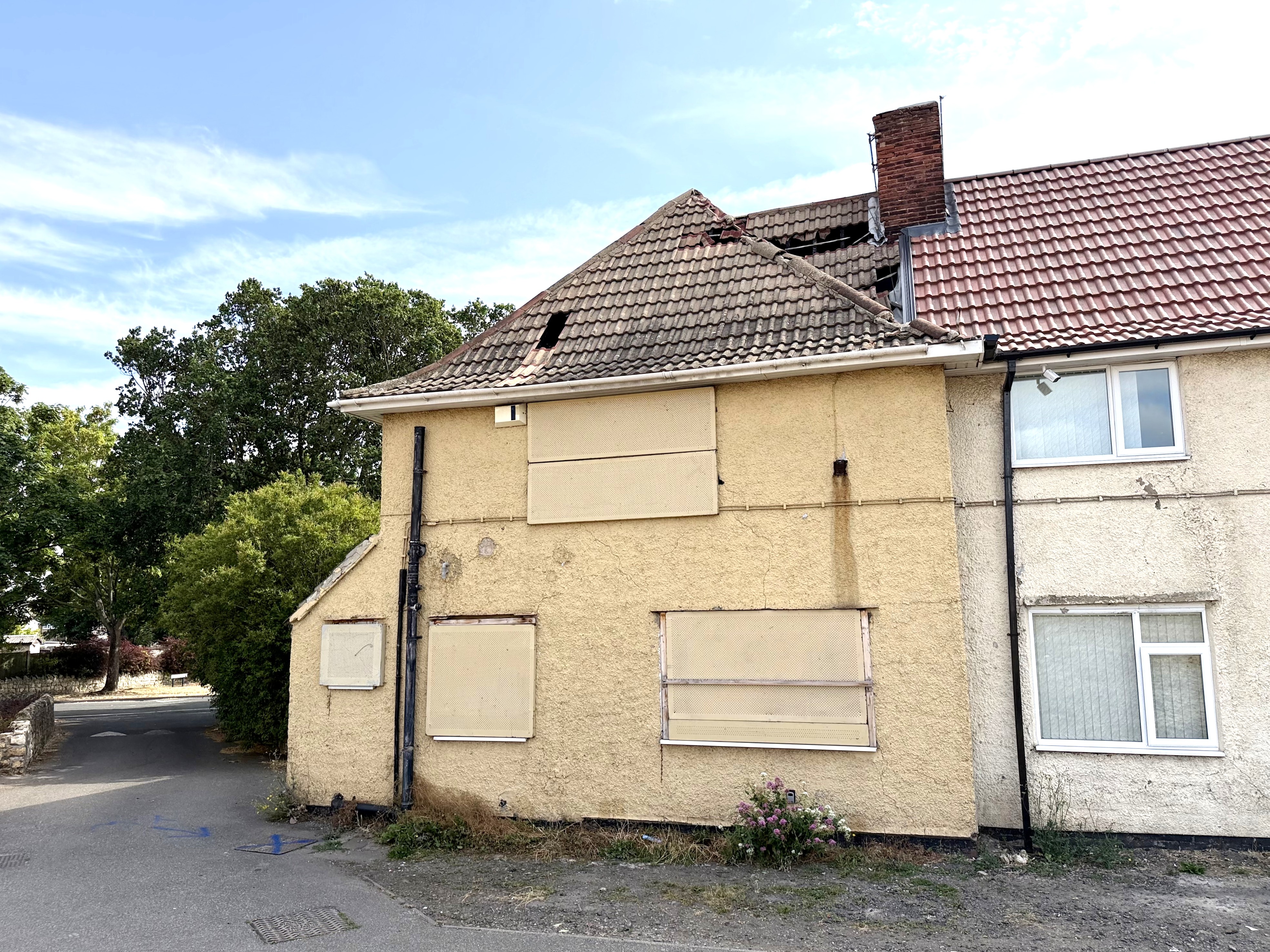 Image 1 of 4
