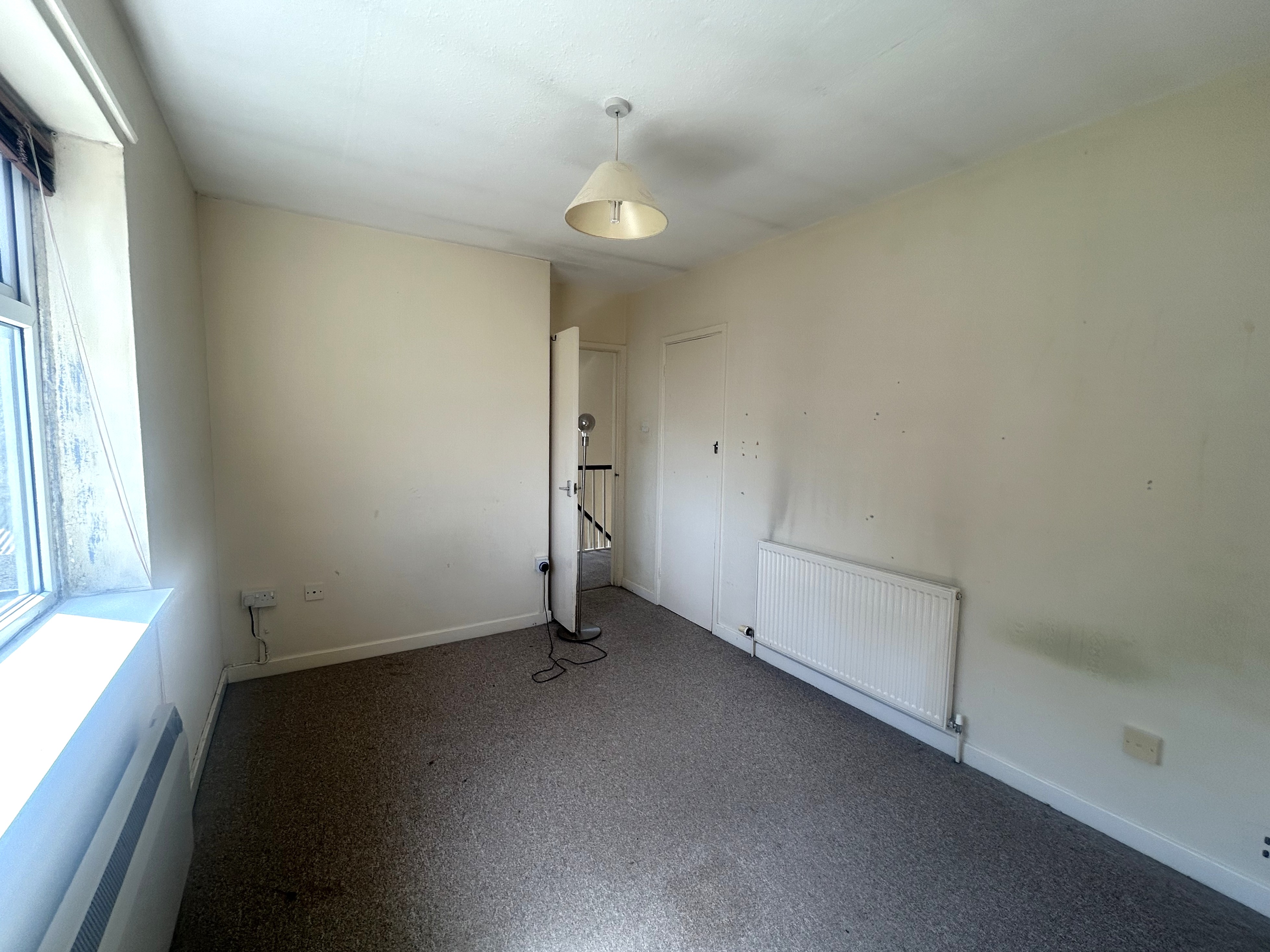 Image 4 of 8