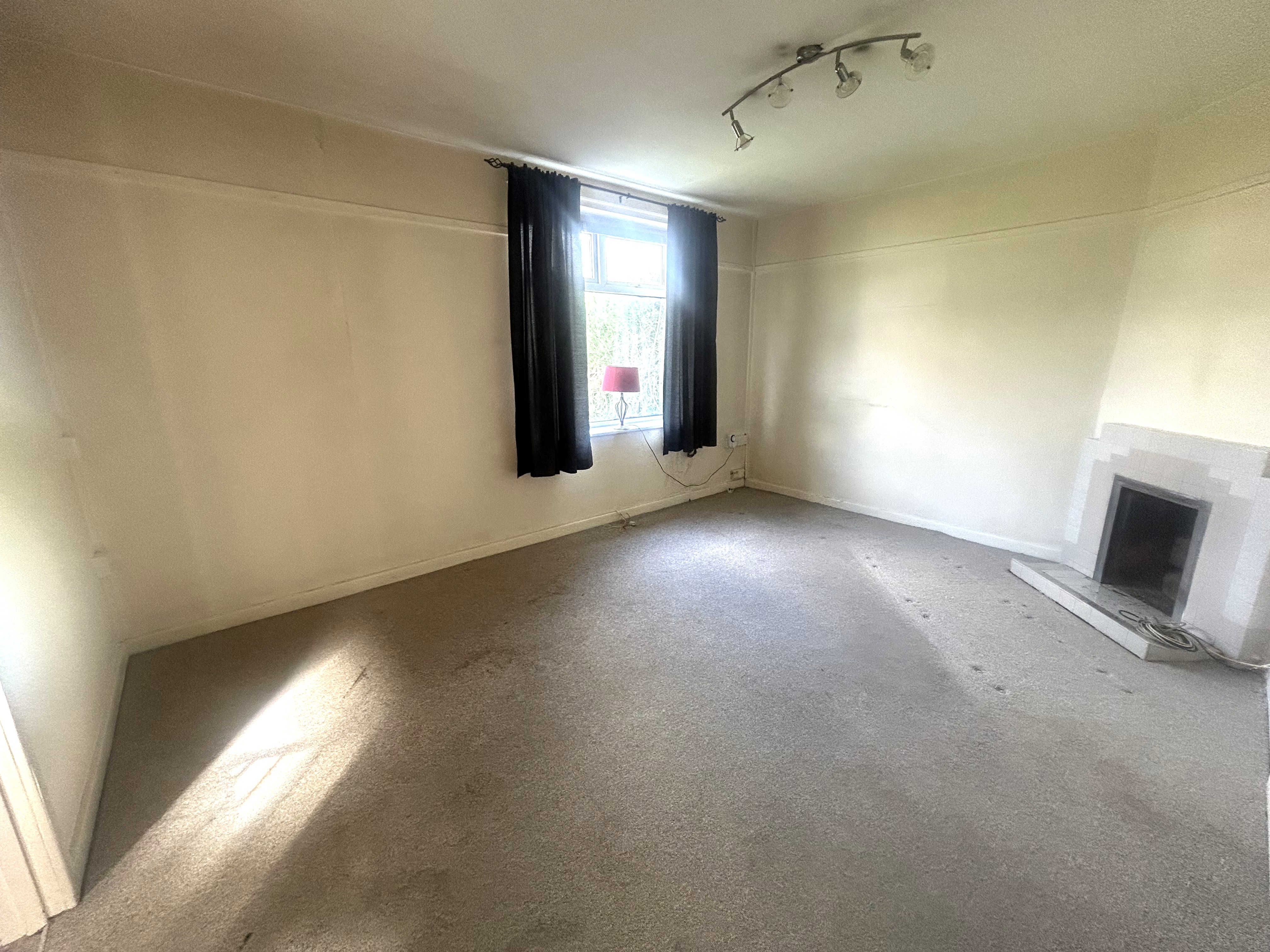 Image 2 of 8