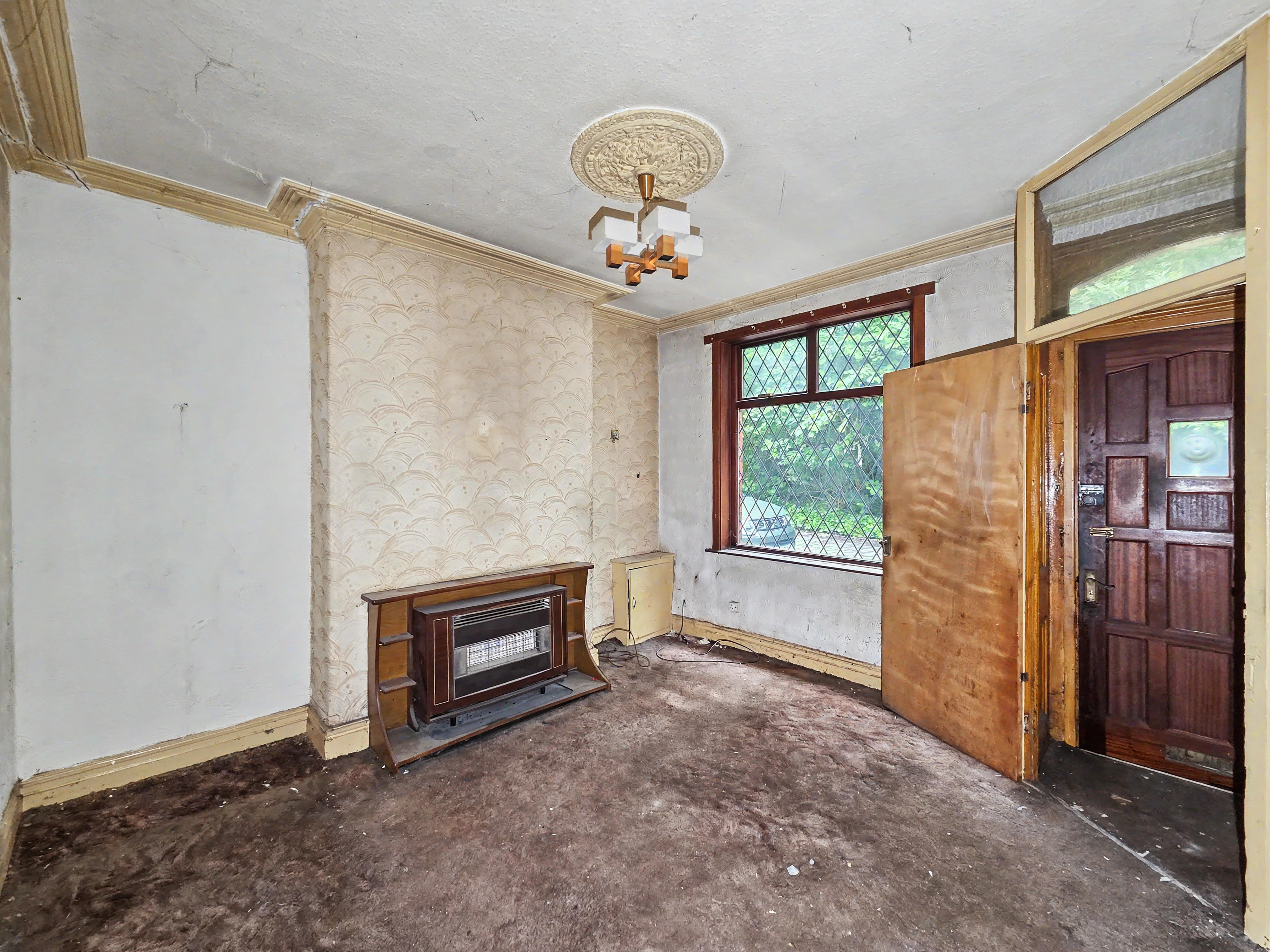 Image 4 of 20