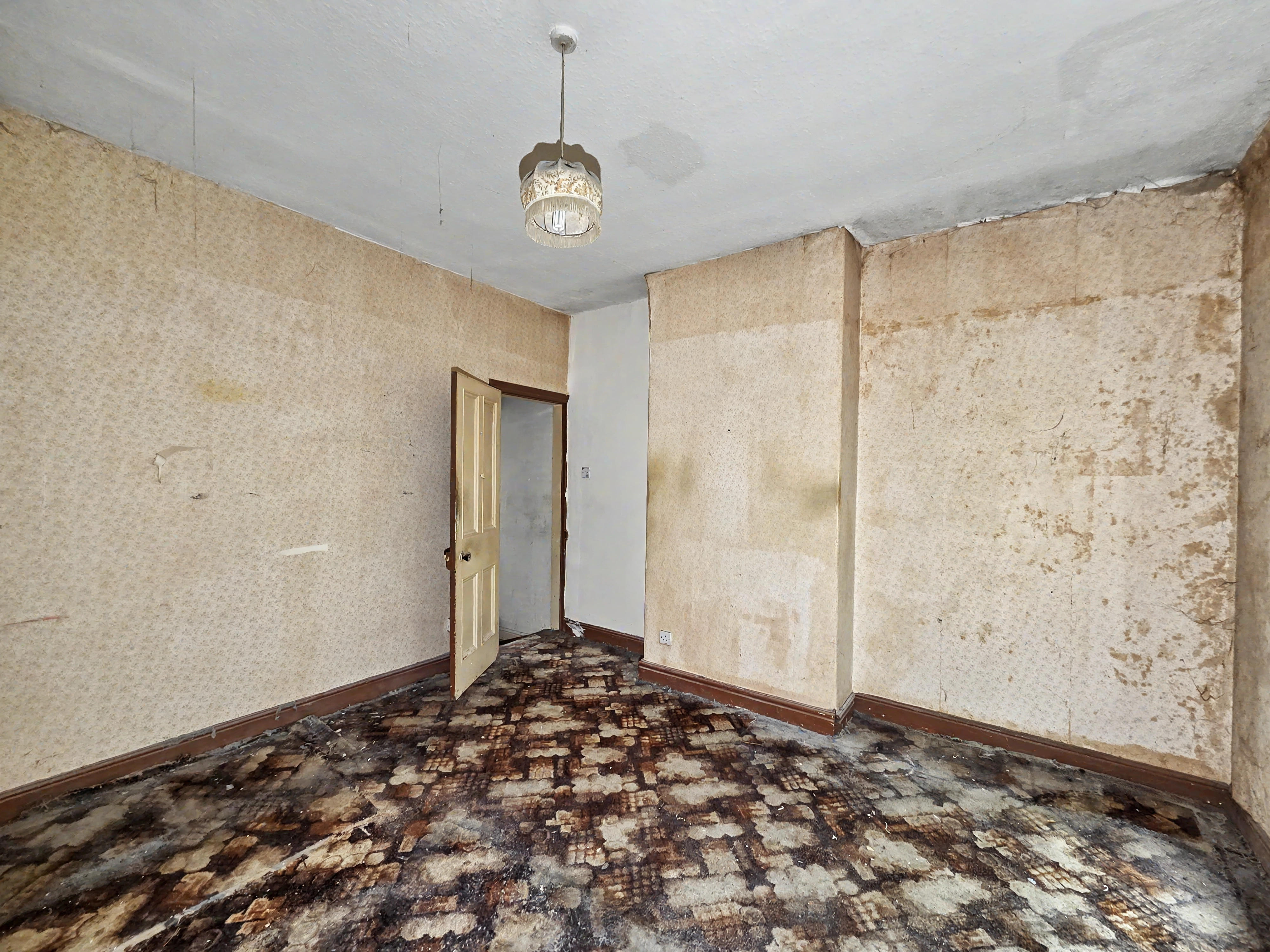 Image 10 of 20