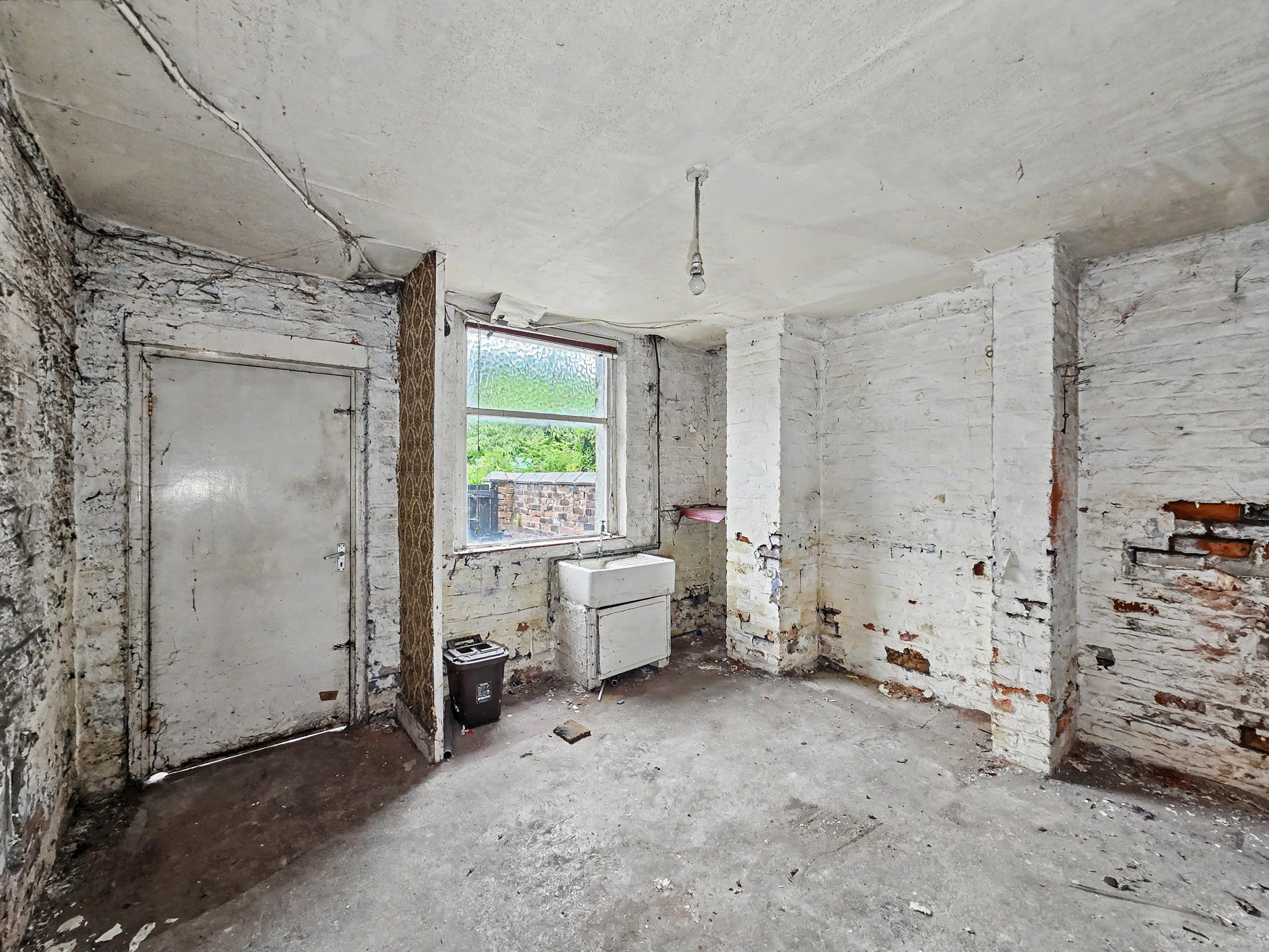 Image 14 of 20