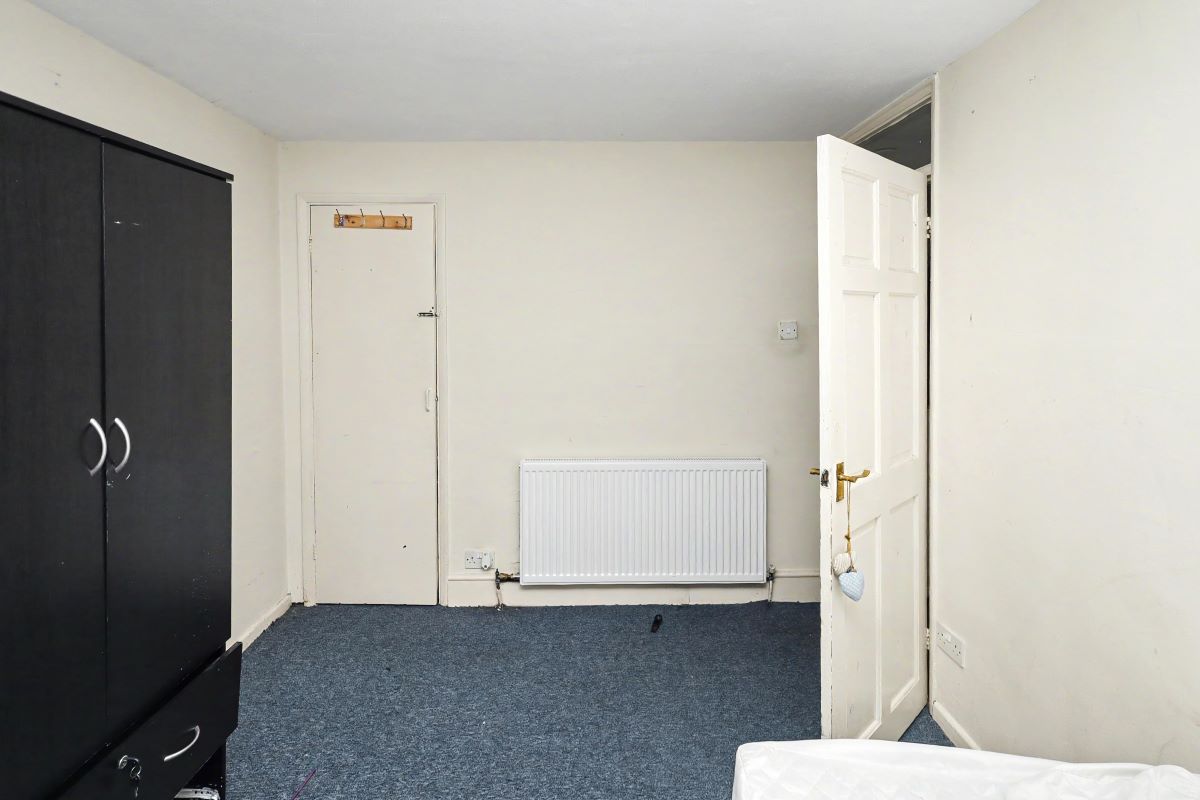 Image 14 of 21