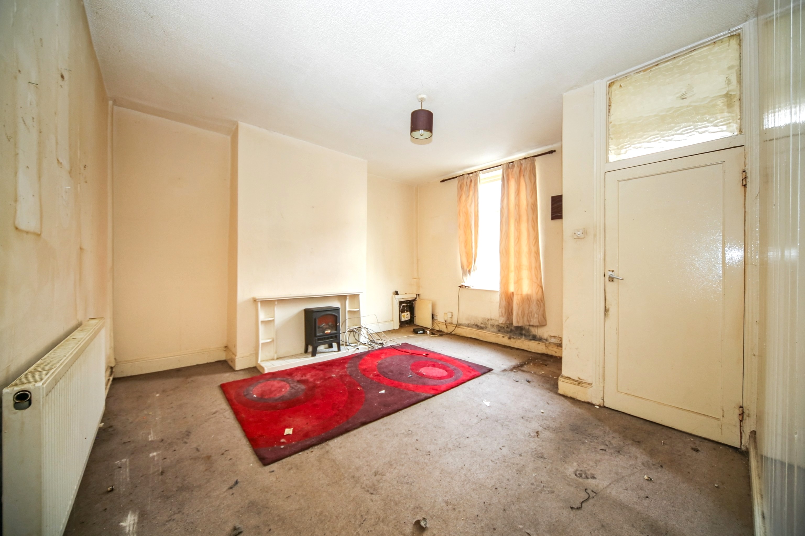 Image 2 of 16
