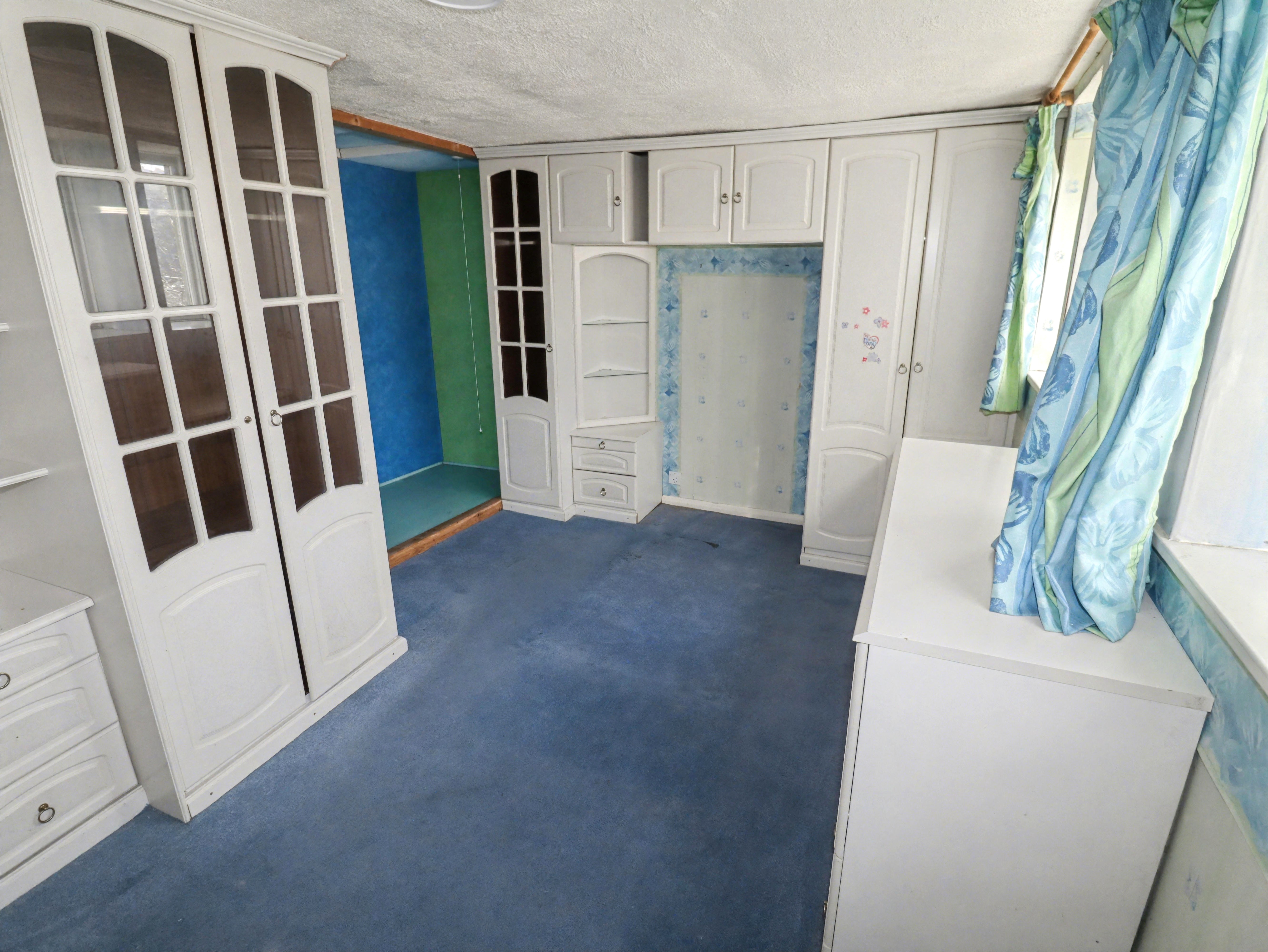 Image 8 of 21