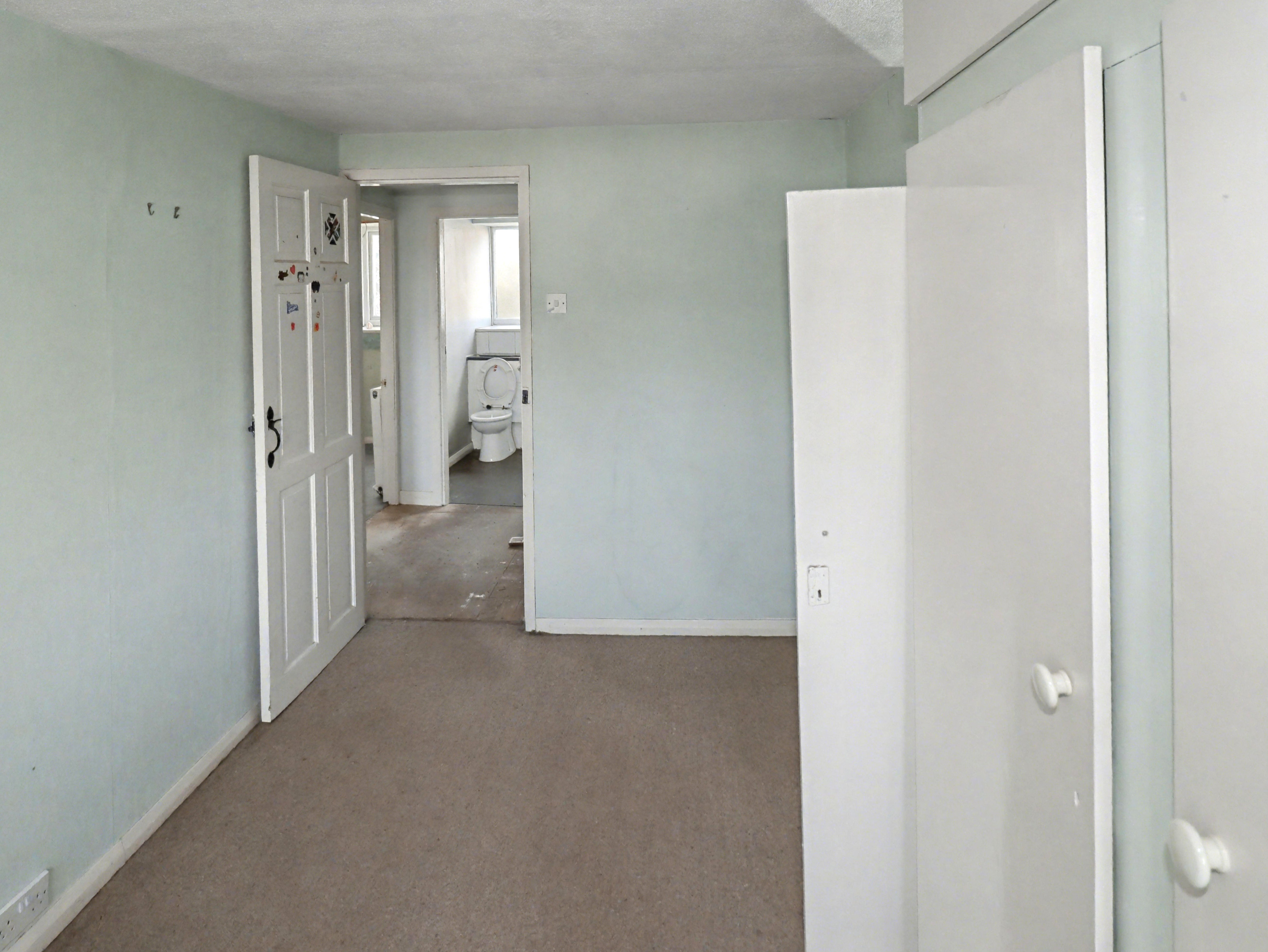 Image 14 of 21