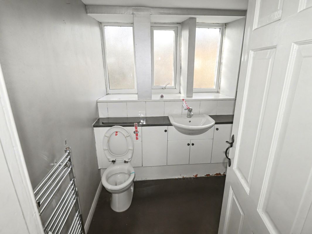 Image 19 of 21