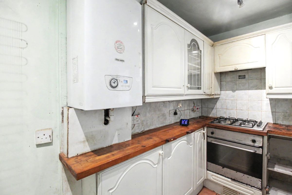 Image 4 of 12
