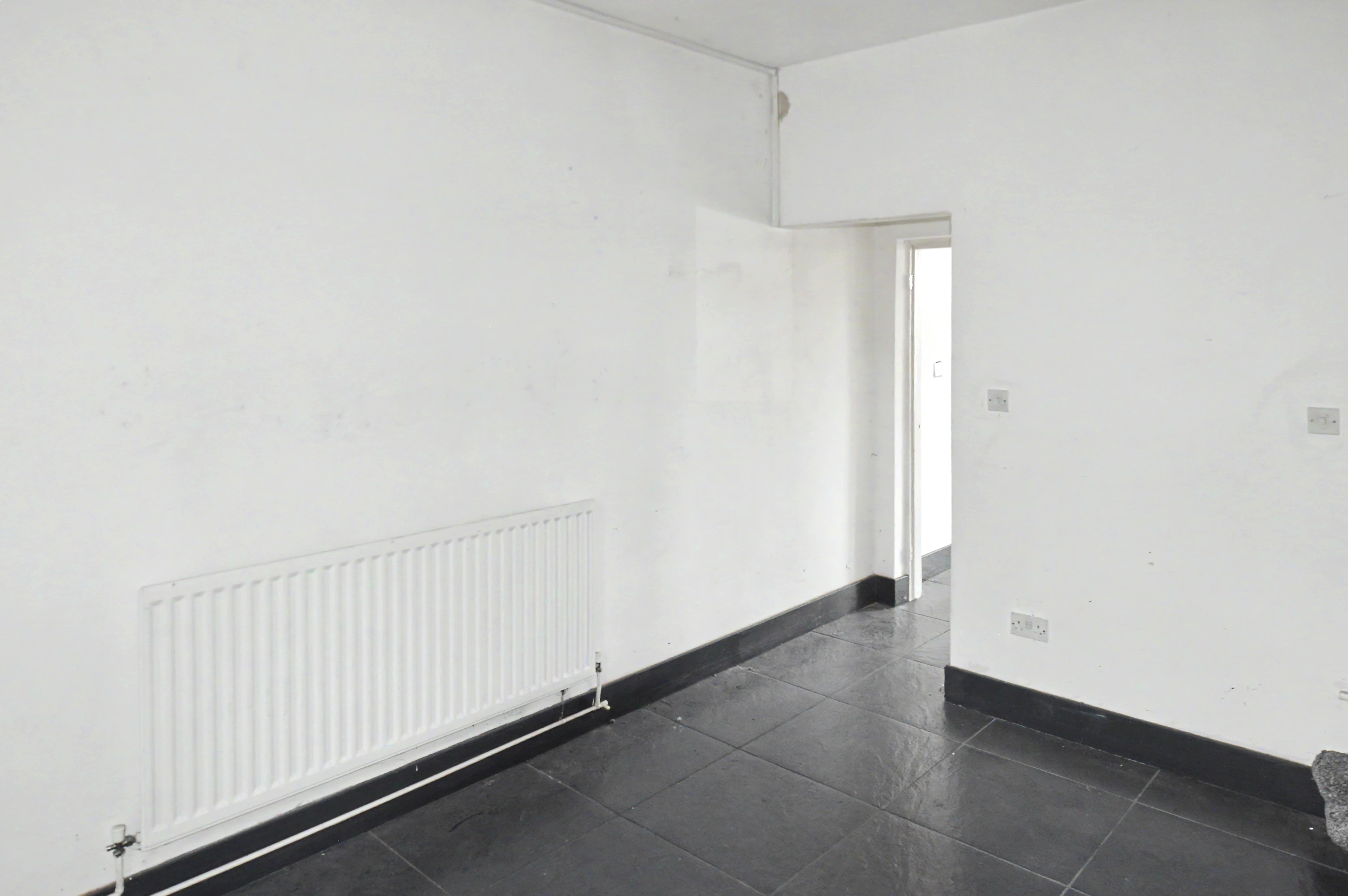 Image 4 of 17
