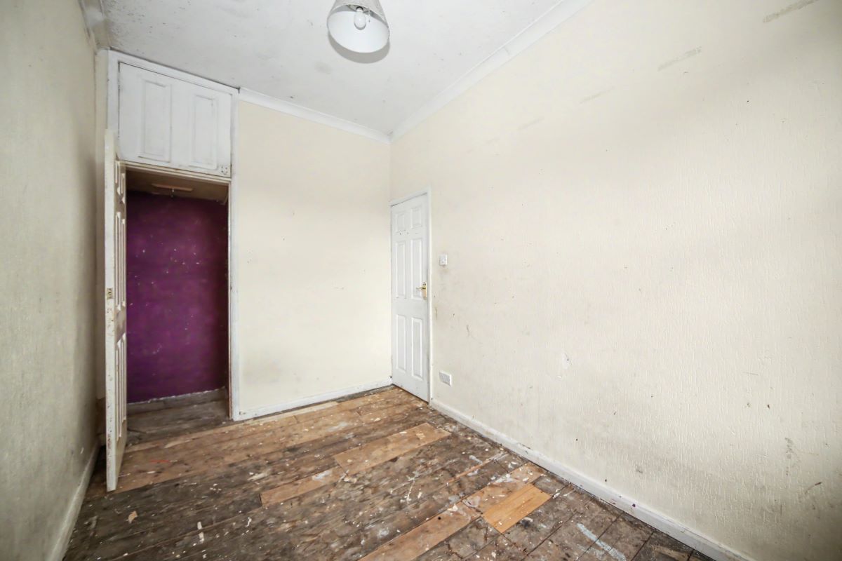 Image 12 of 16