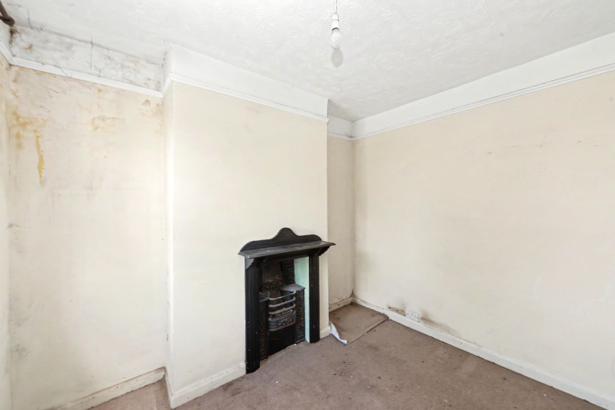 Image 13 of 18