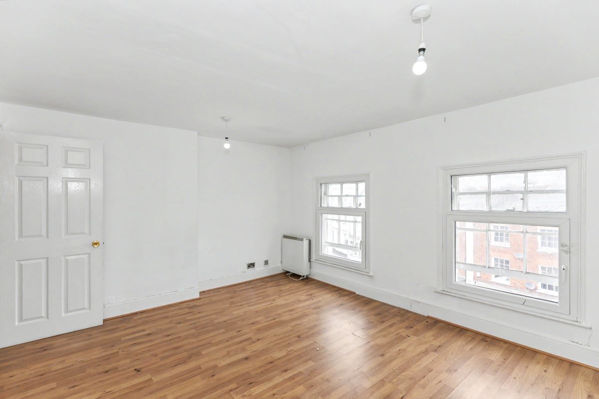 Image 2 of 11