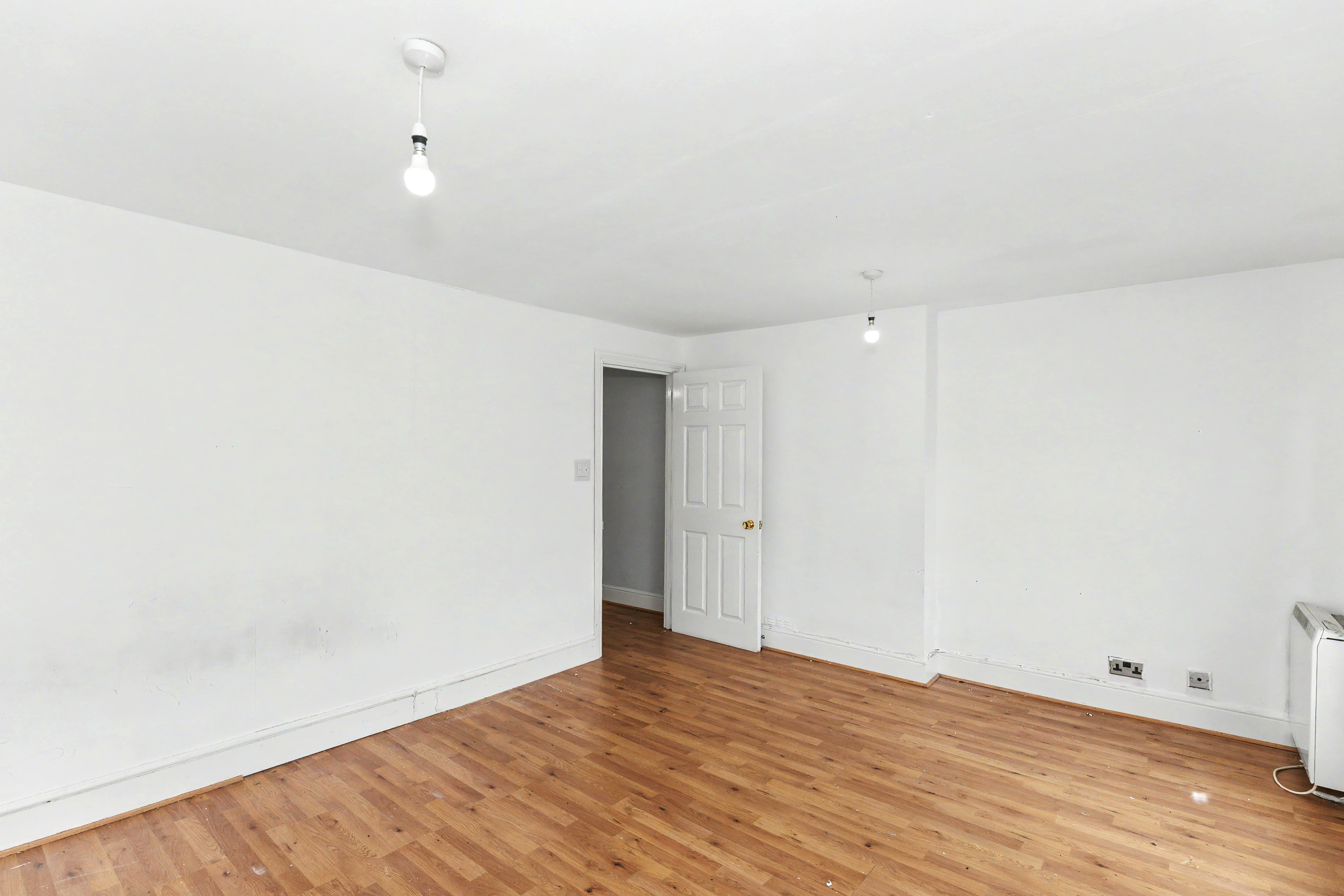 Image 4 of 11